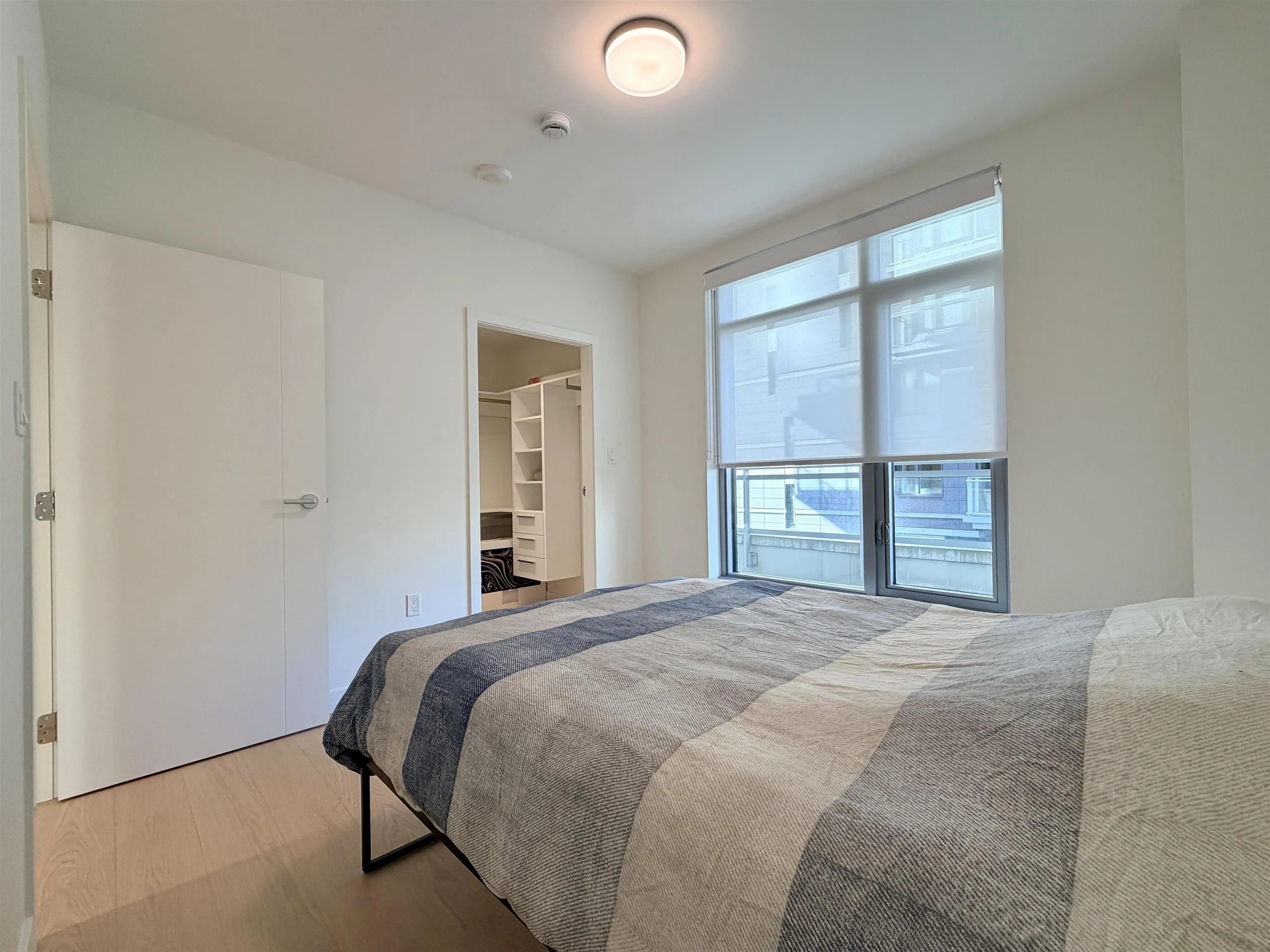 785 Harbour Way #304