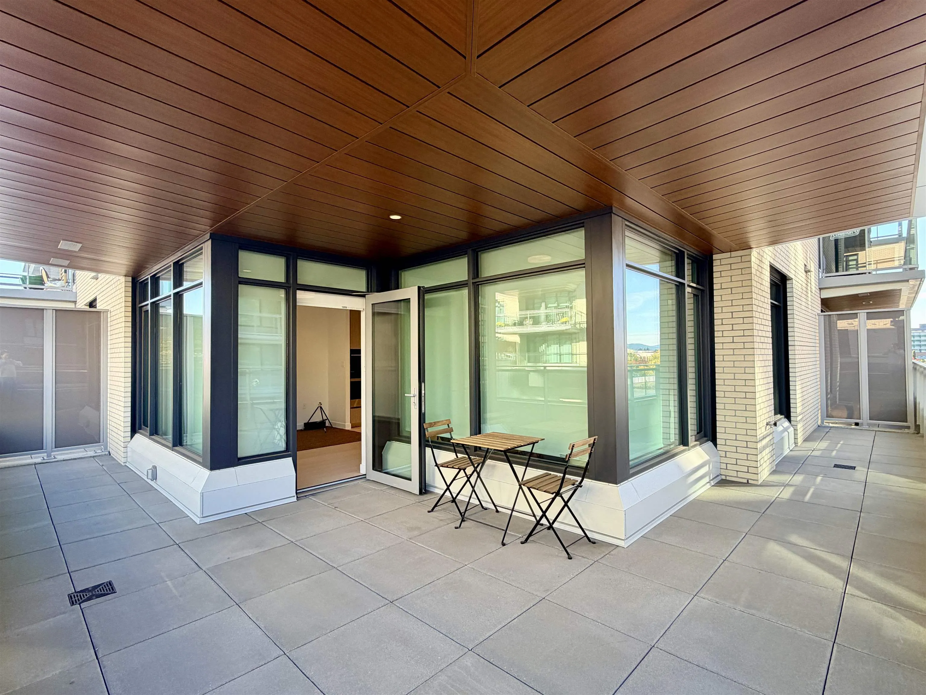 785 Harbour Way #304