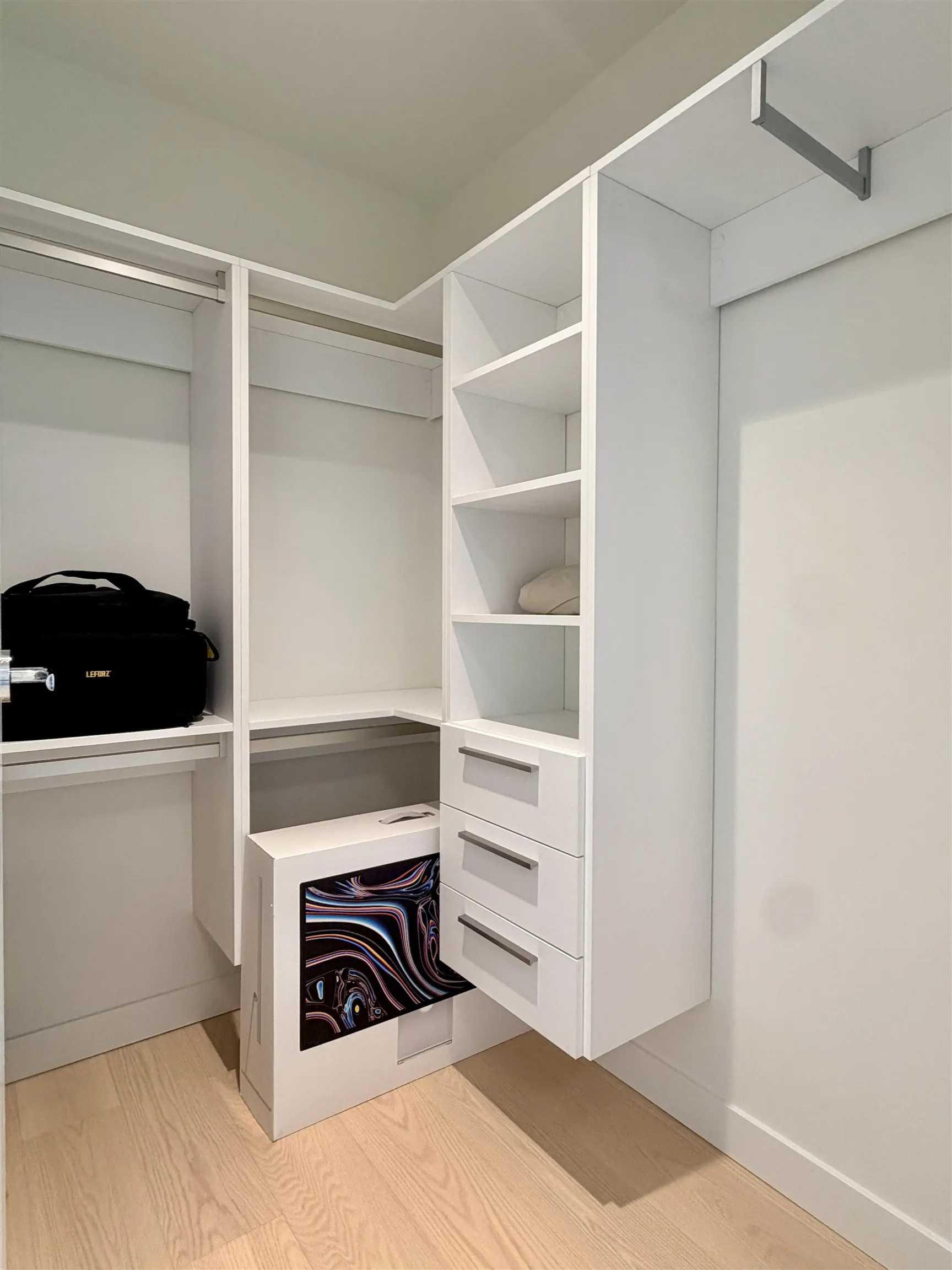 785 Harbour Way #304