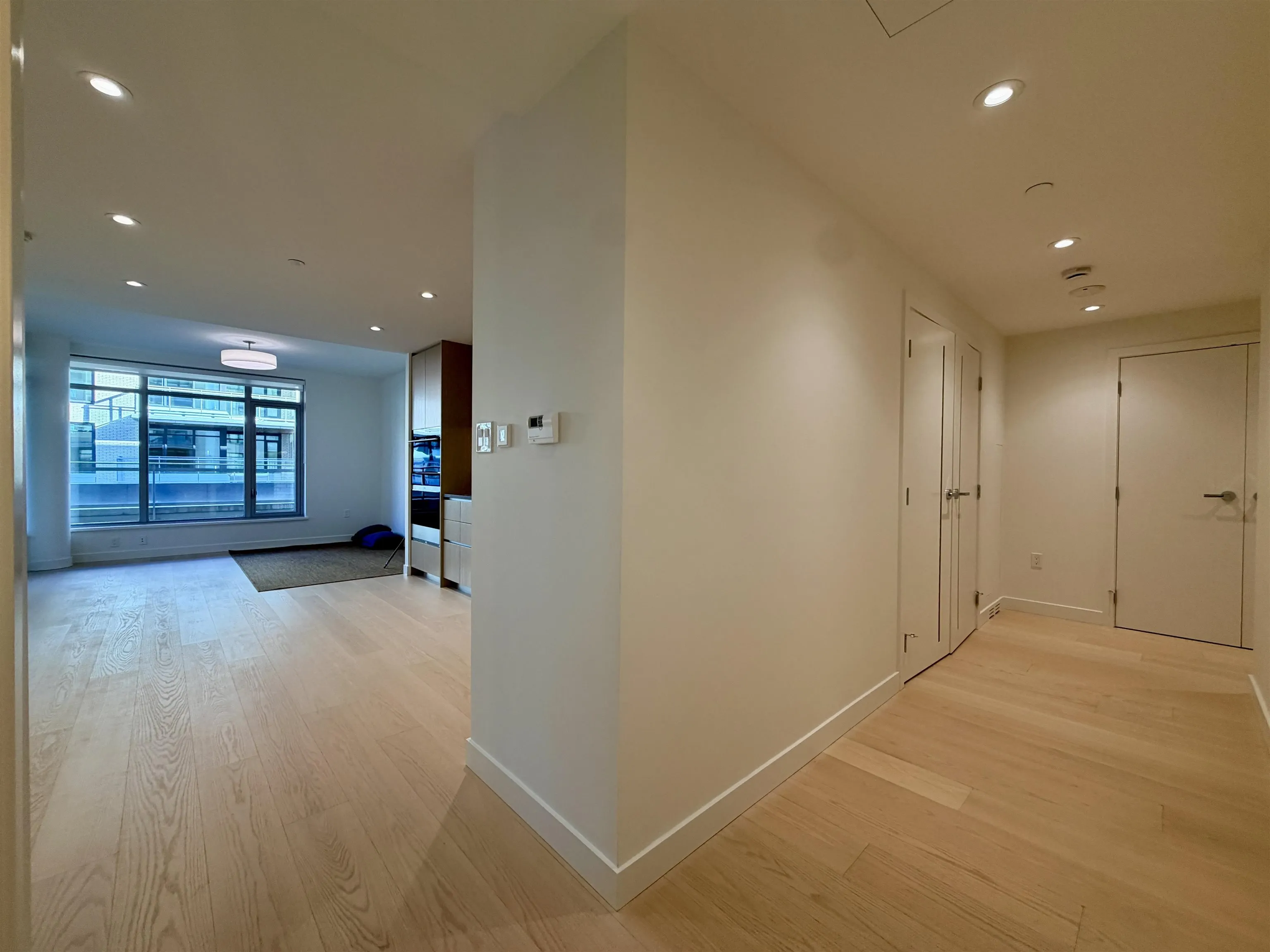 785 Harbour Way #304