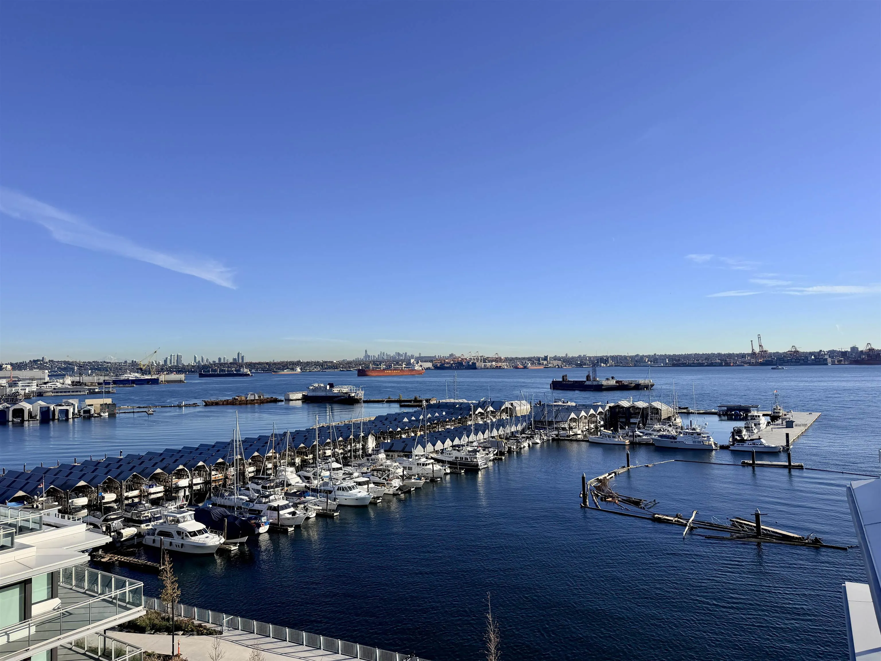 785 Harbour Way #304