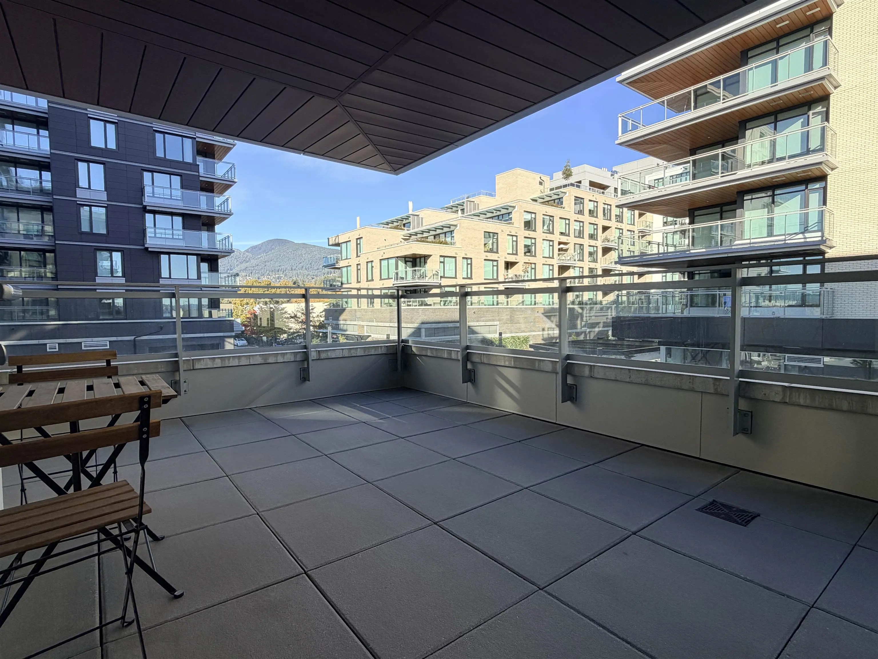 785 Harbour Way #304