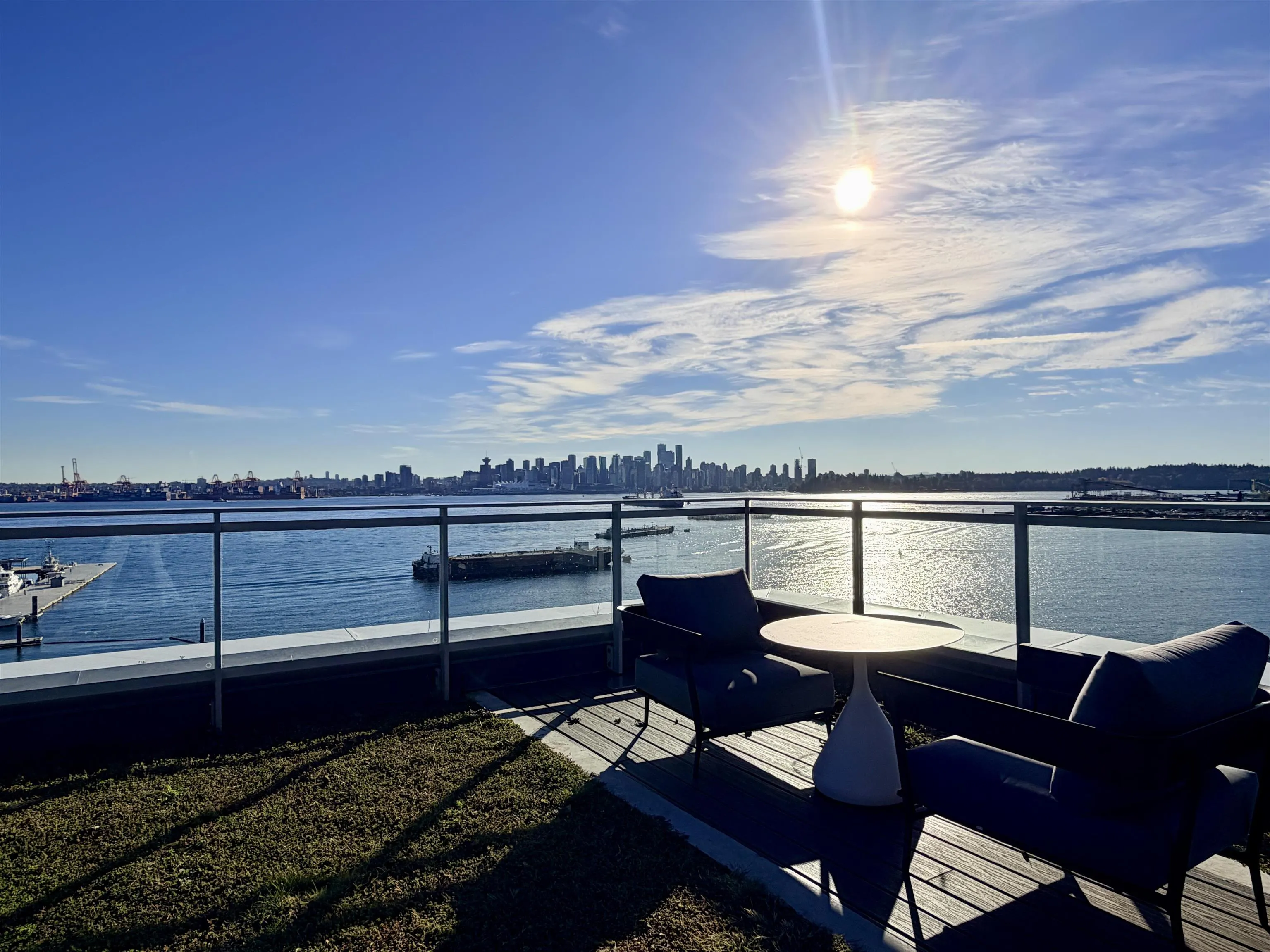785 Harbour Way #304