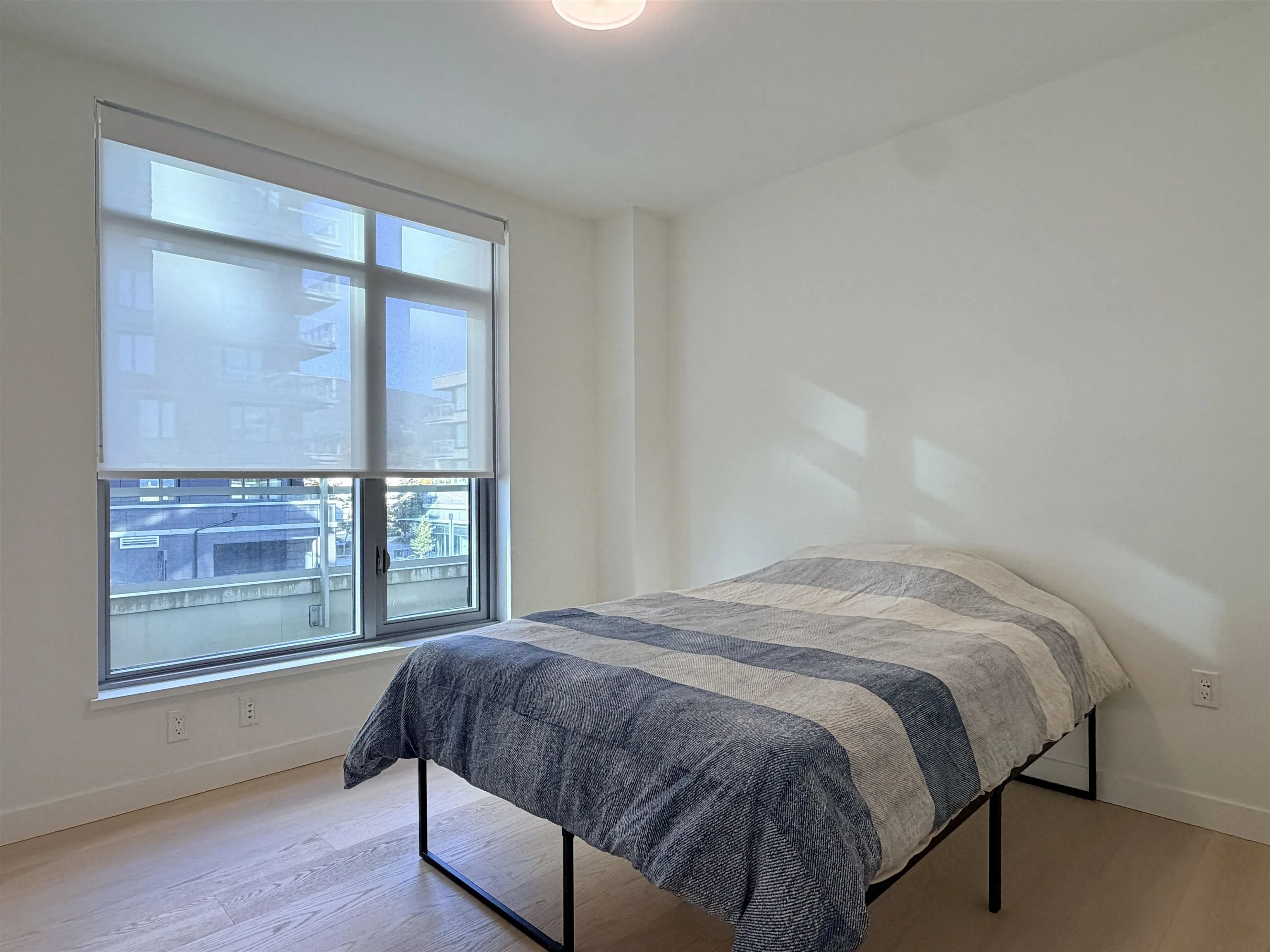 785 Harbour Way #304