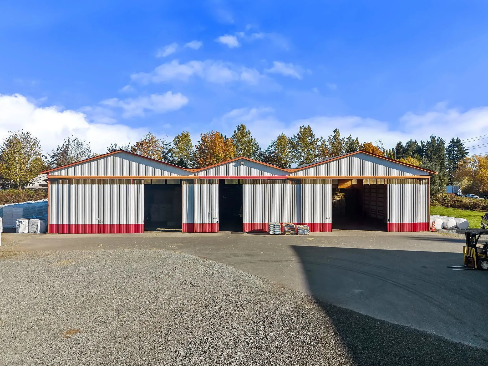 21533 Crush Crescent