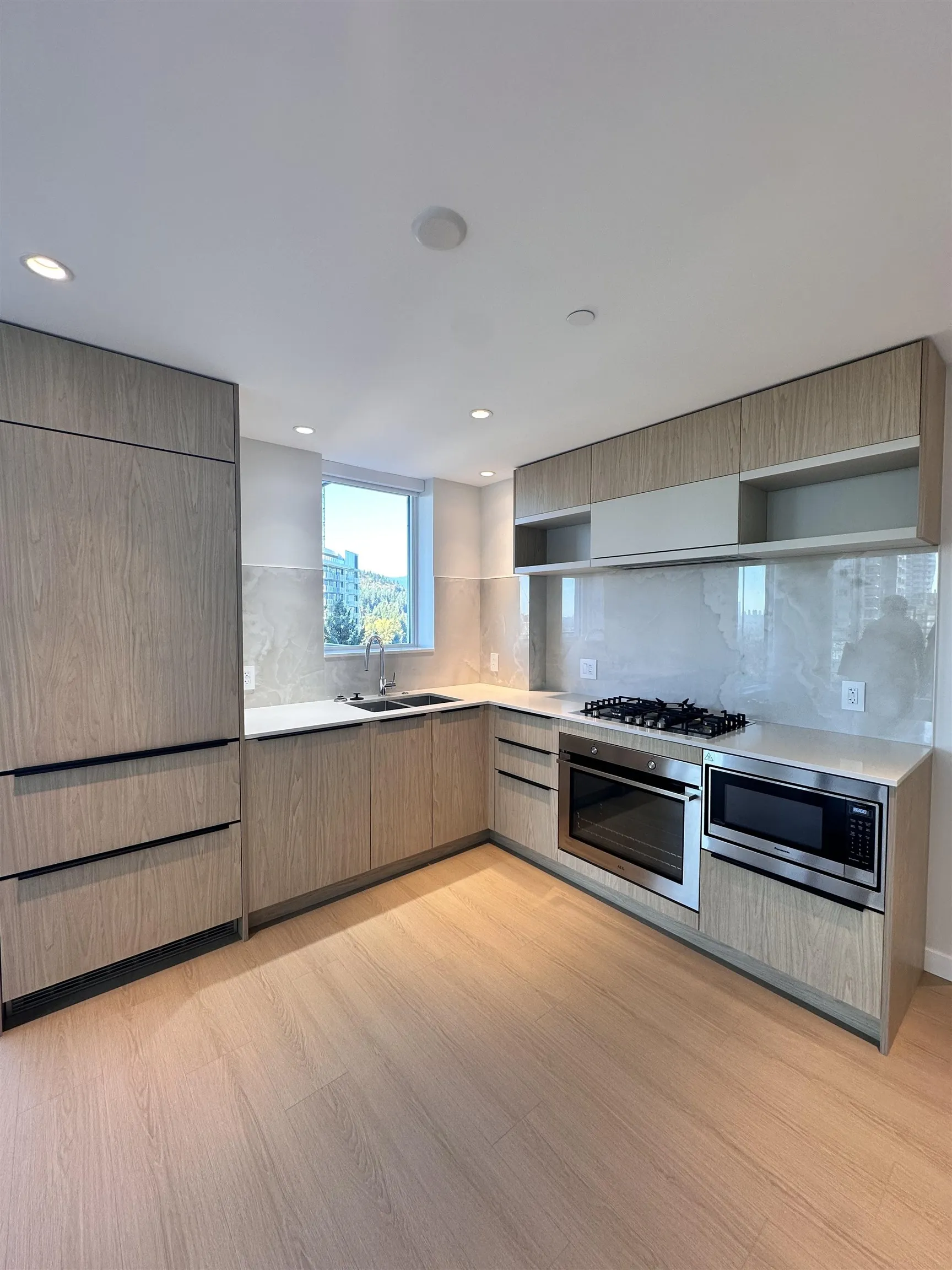 612 Elmwood Street #9xx