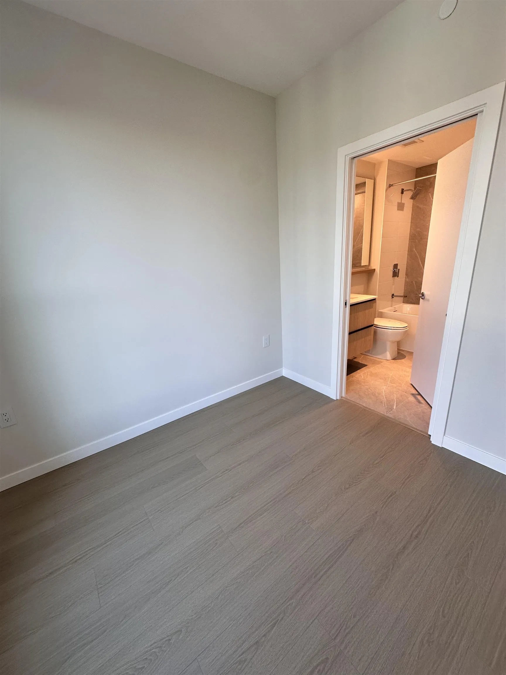 612 Elmwood Street #9xx