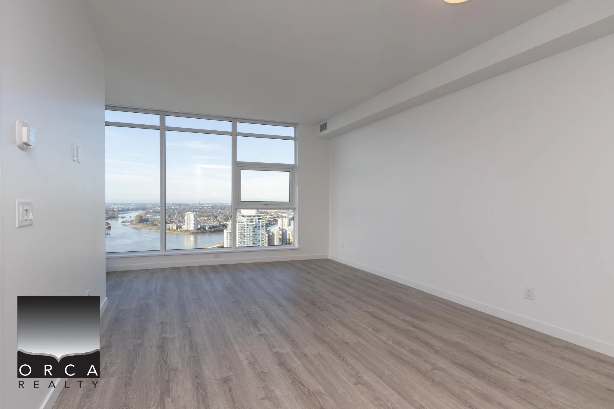 680 Quayside Drive #3302