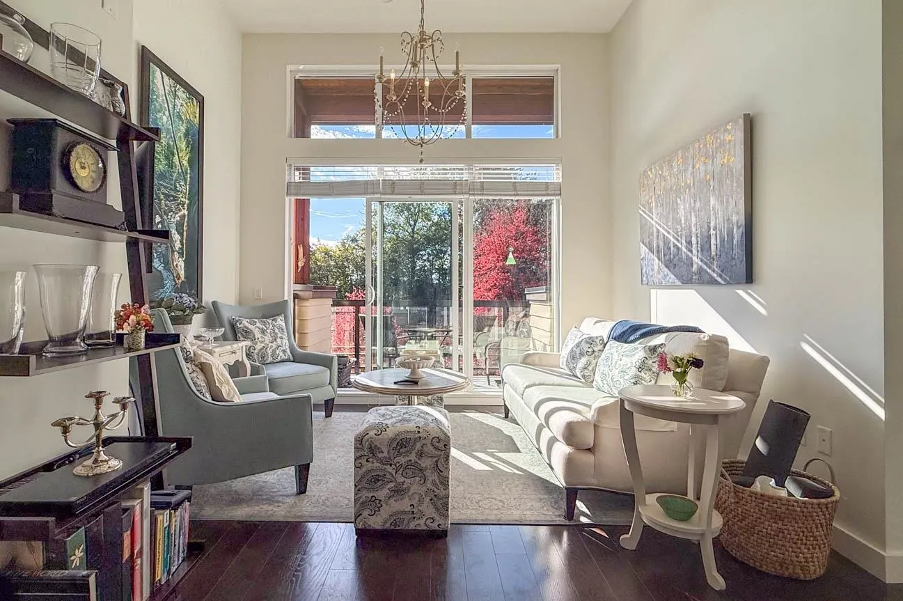 3205 Mountain #402