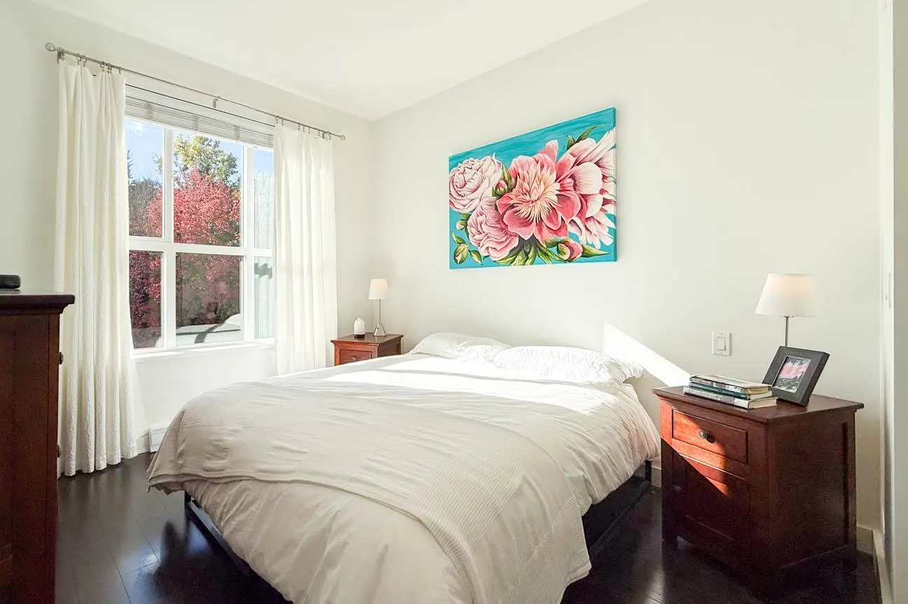 3205 Mountain #402