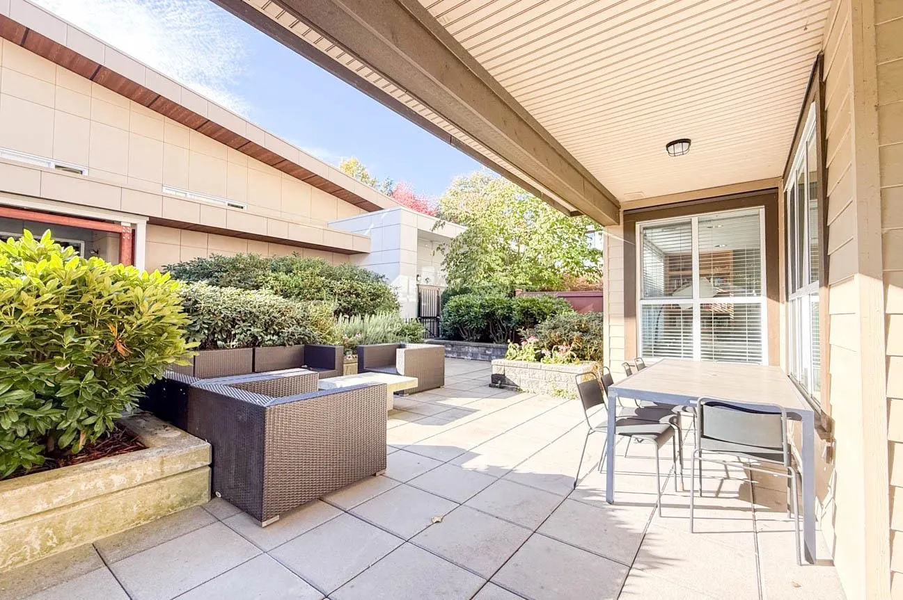 3205 Mountain #402