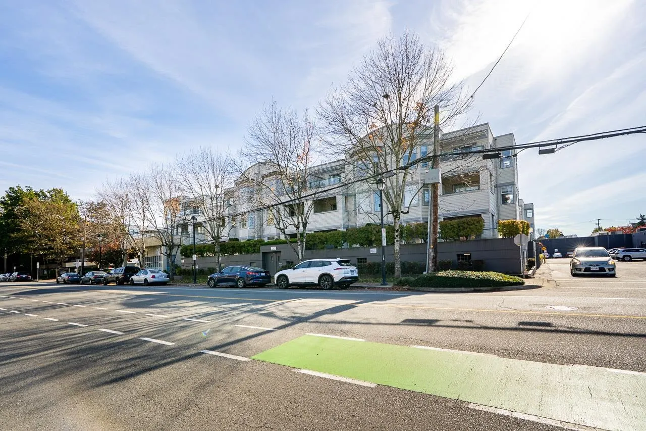 20680 56 Avenue #213