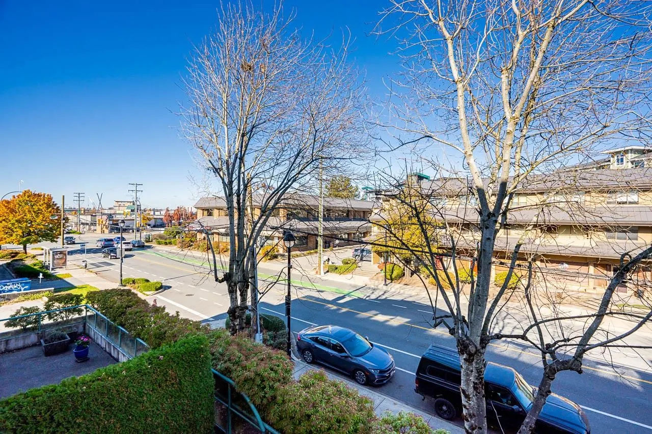 20680 56 Avenue #213