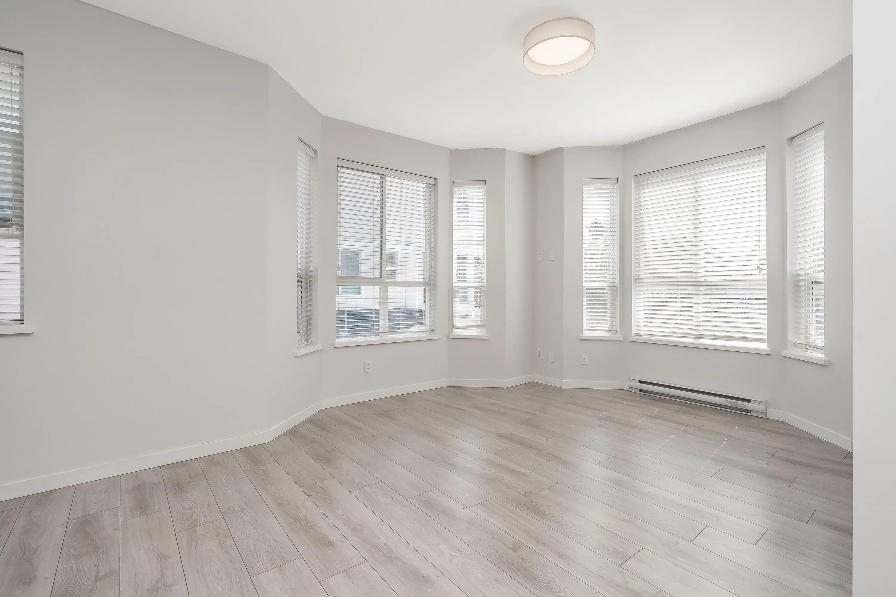 20723 Fraser Highway #01