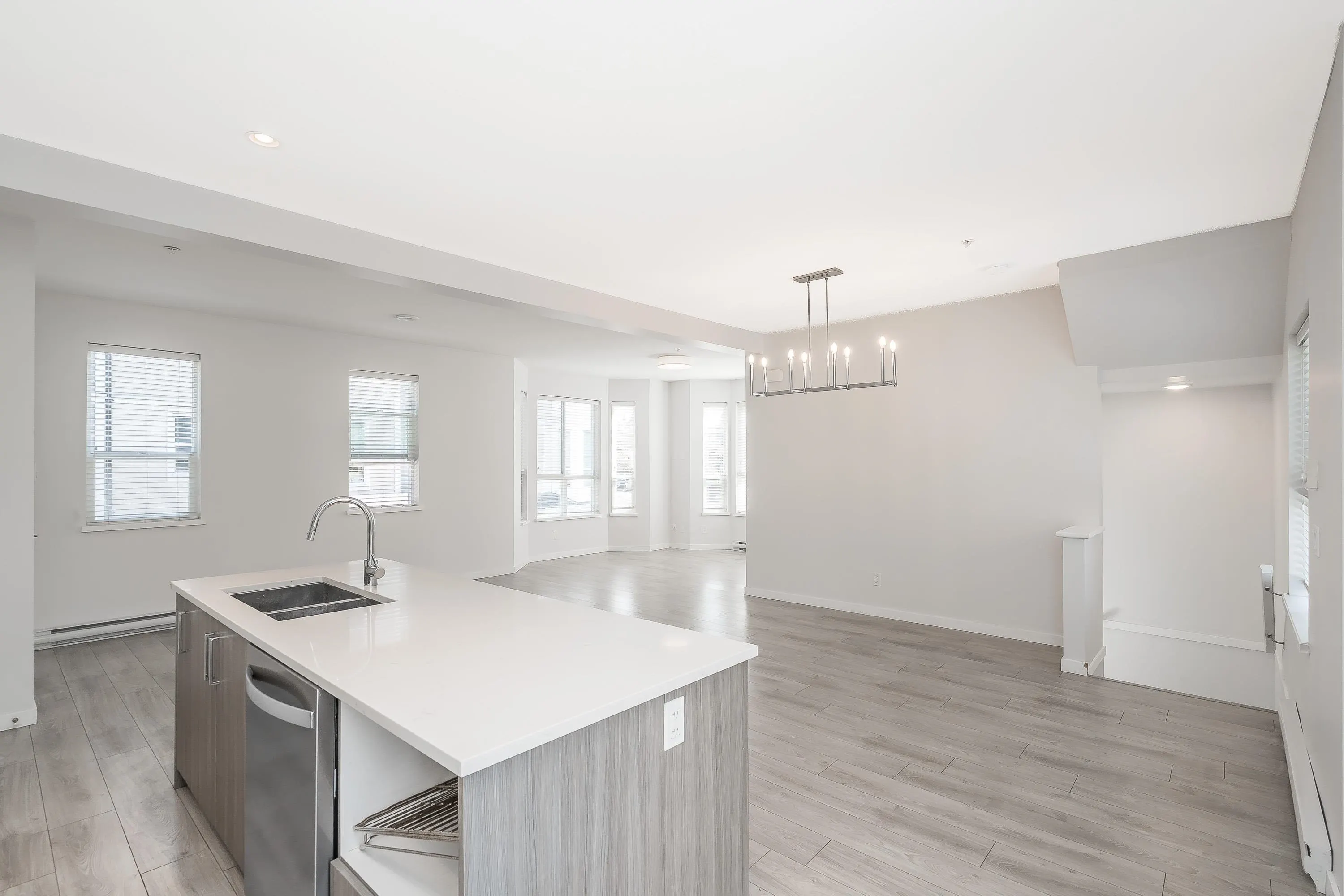 20723 Fraser Highway #01