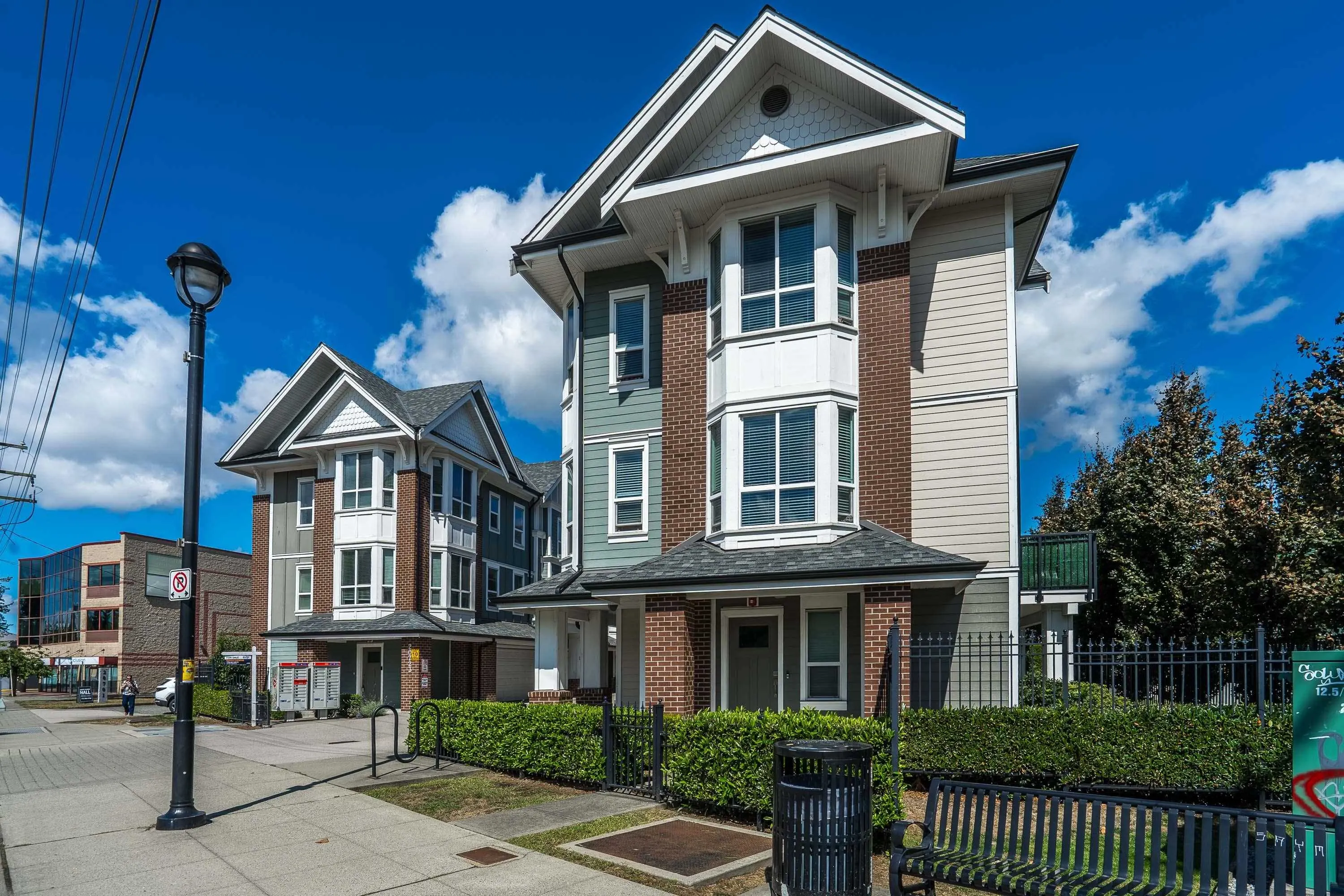 20723 Fraser Highway #01