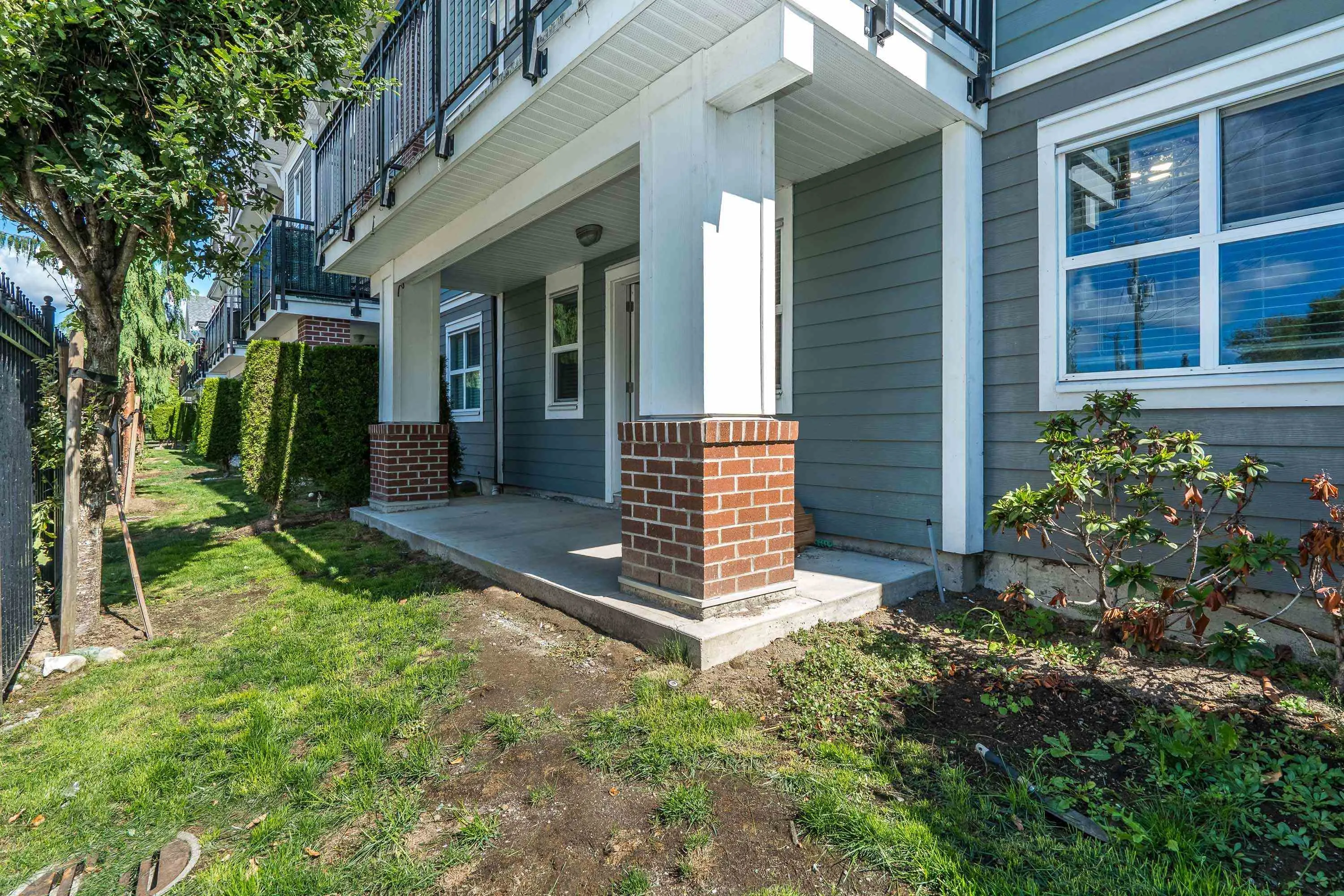 20723 Fraser Highway #01