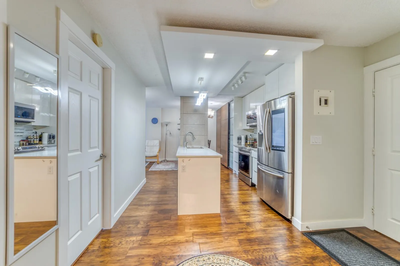 2004 Fullerton Avenue #1205