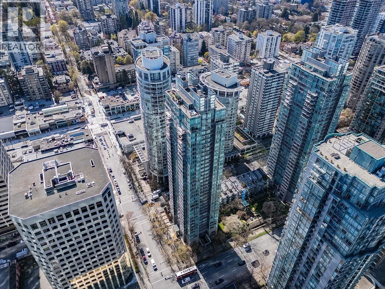 1200 W Georgia Street #3304