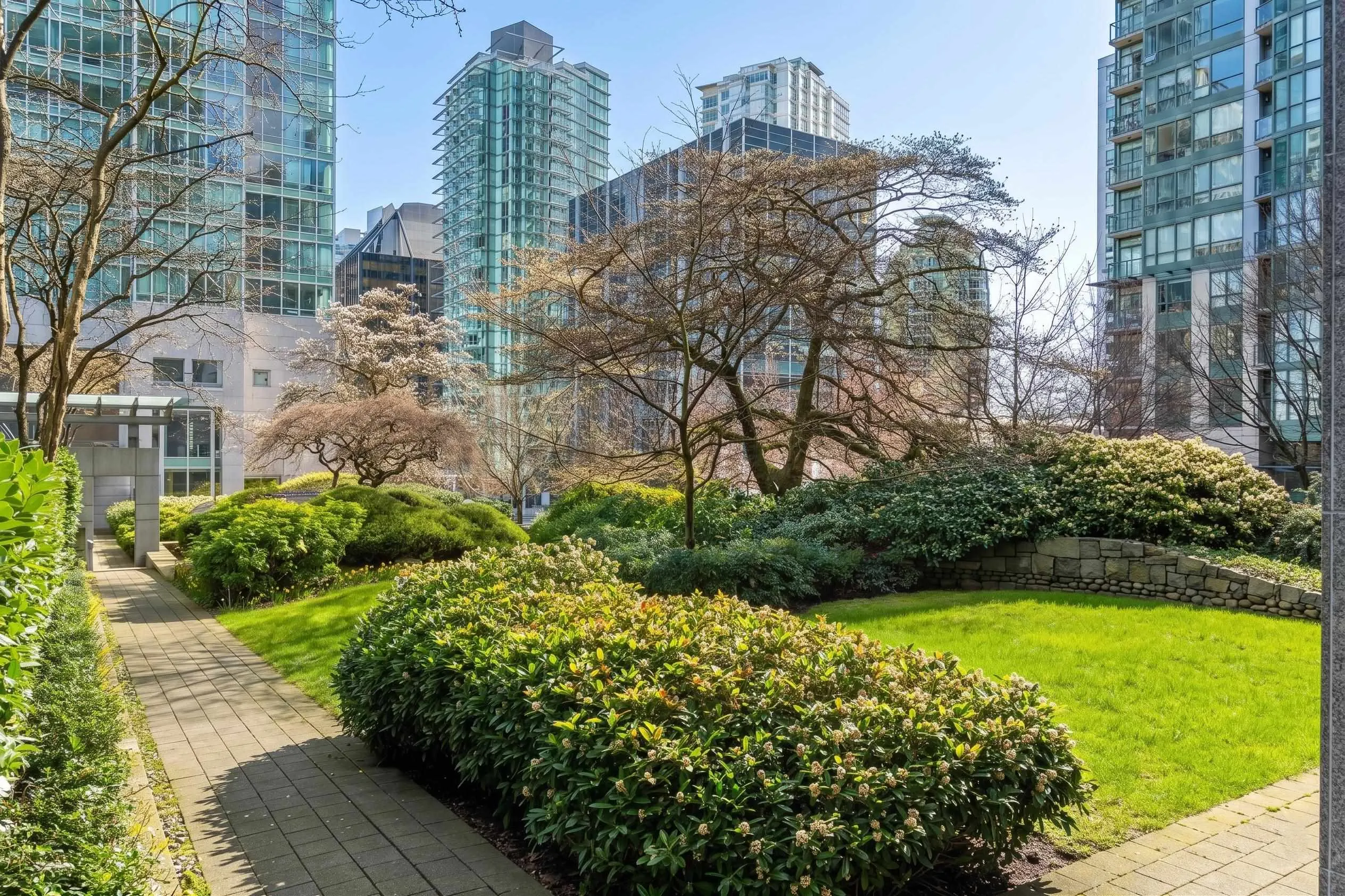 1200 W Georgia Street #3304