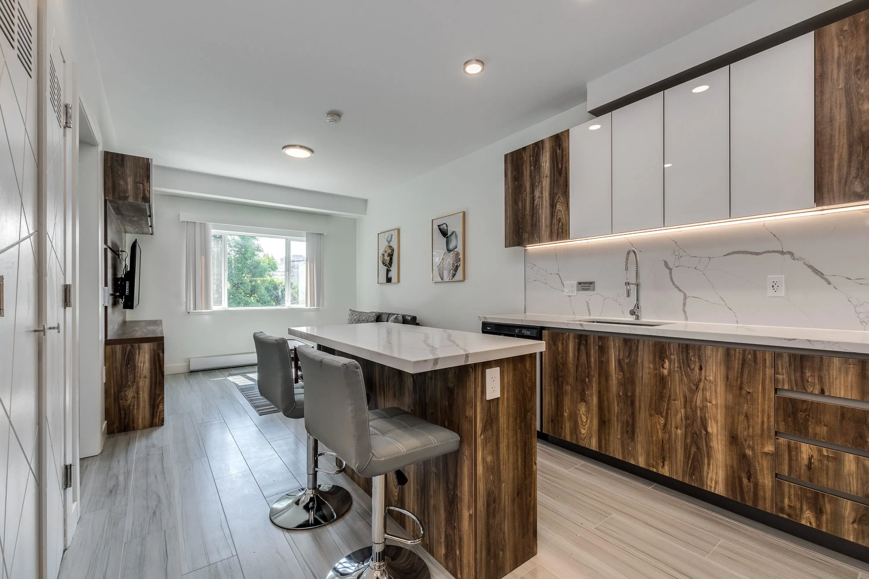 1168 Pendrell Street #207
