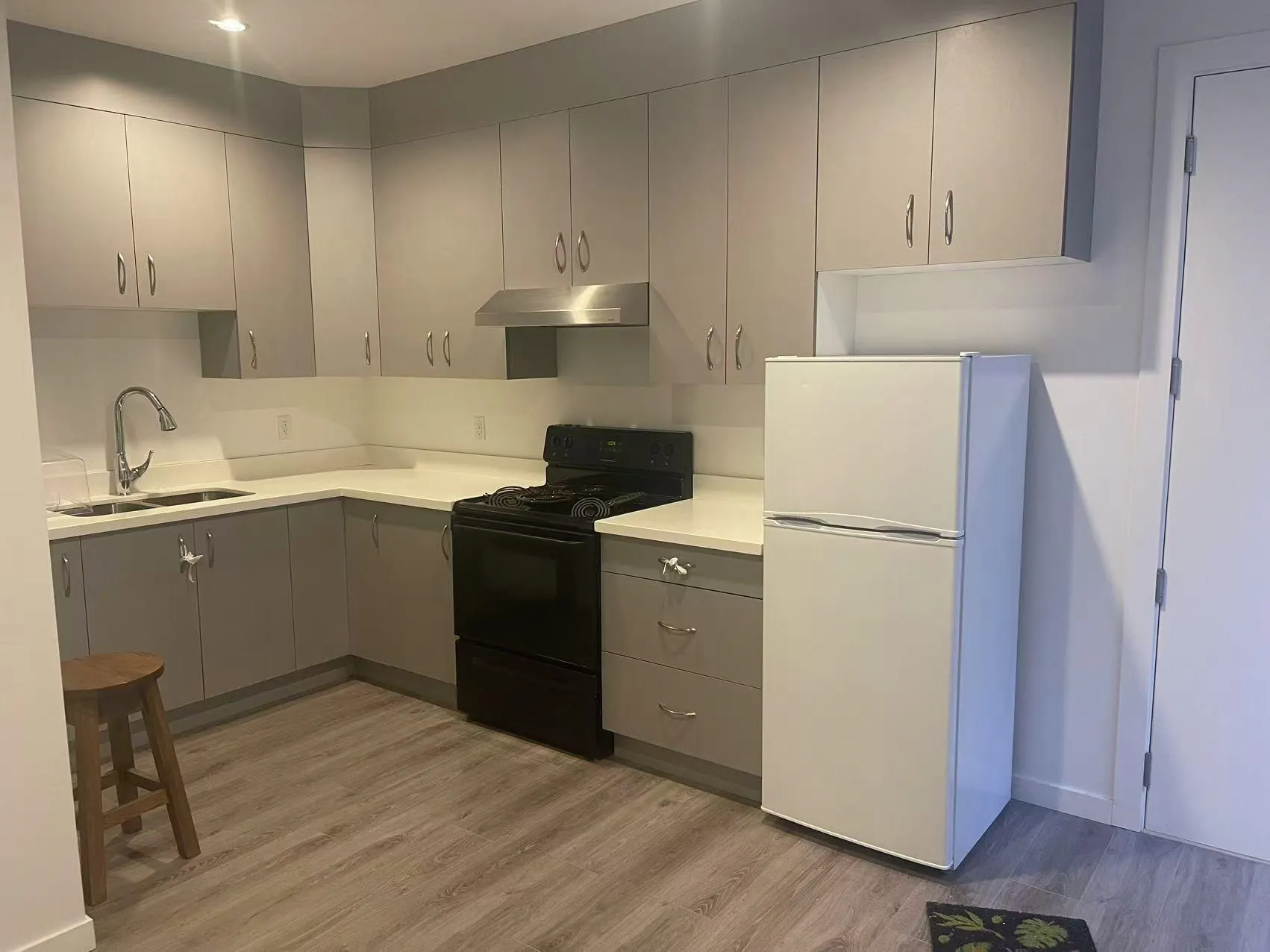 5349 Patrick Street #1 Bed Suite