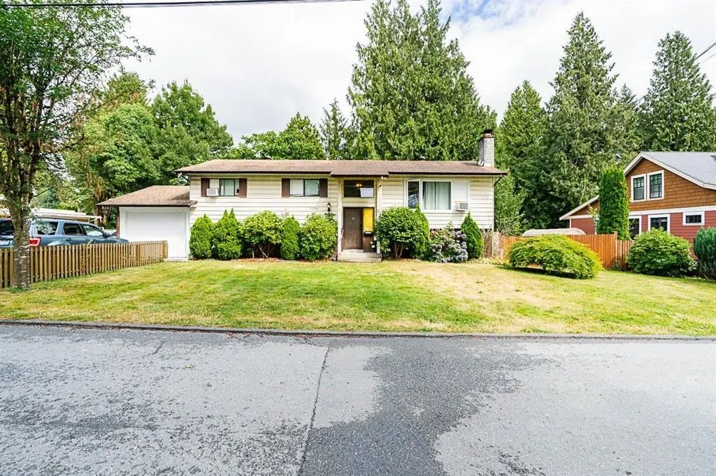 2224 Mouldstade Road
