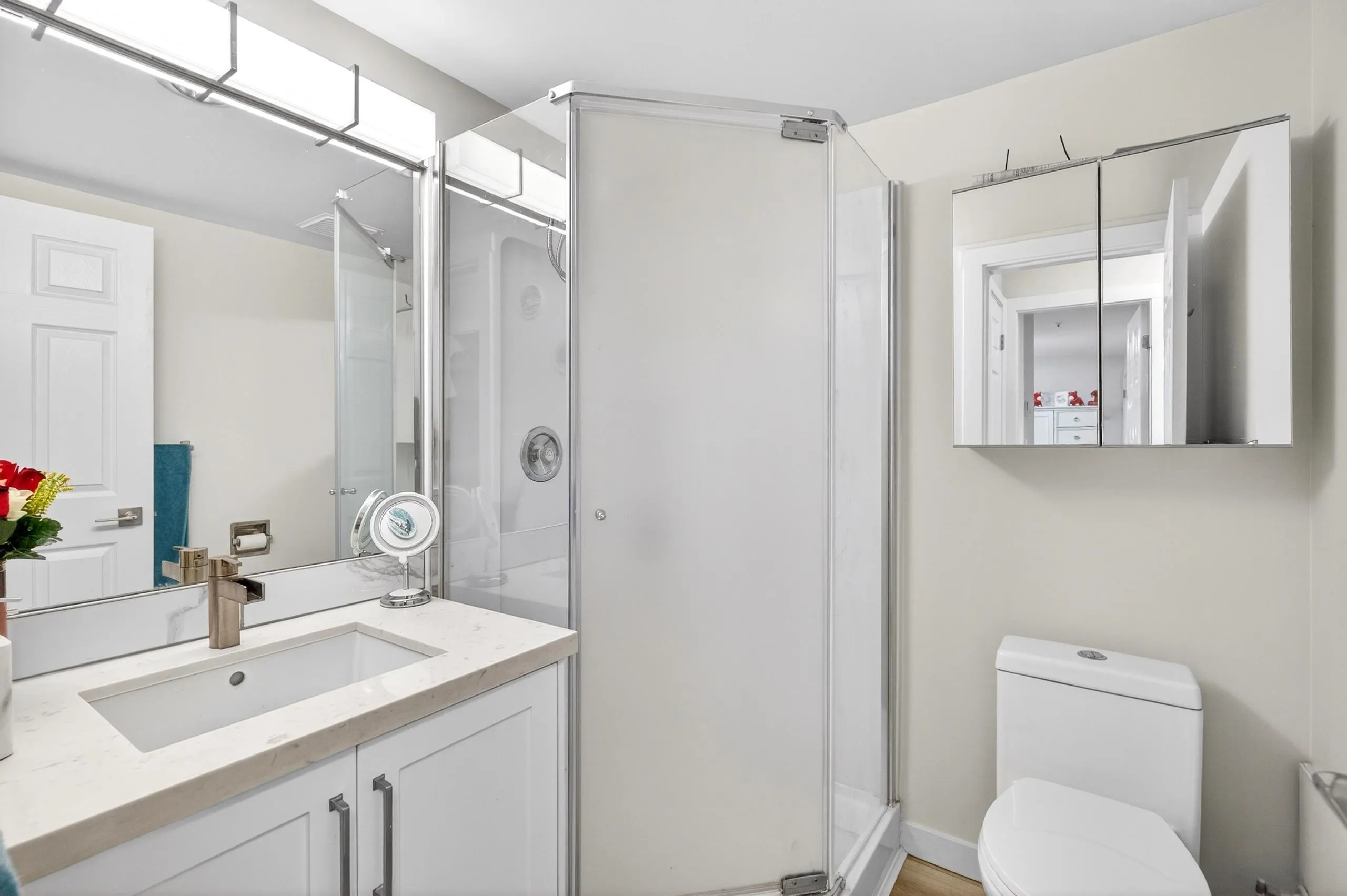 20245 53 Avenue #101
