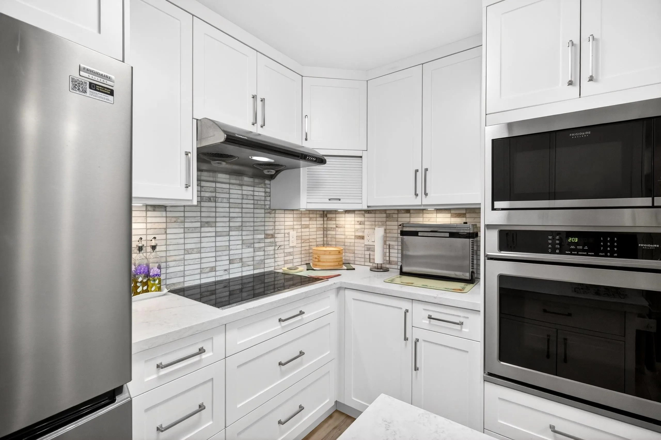 20245 53 Avenue #101