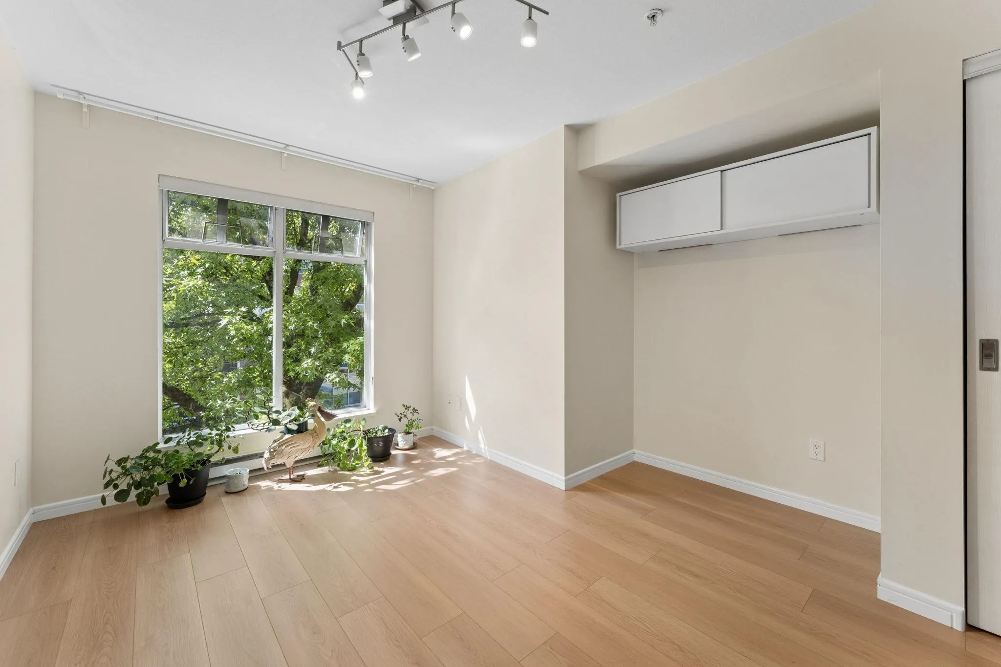 3727 W 10th Avenue #410