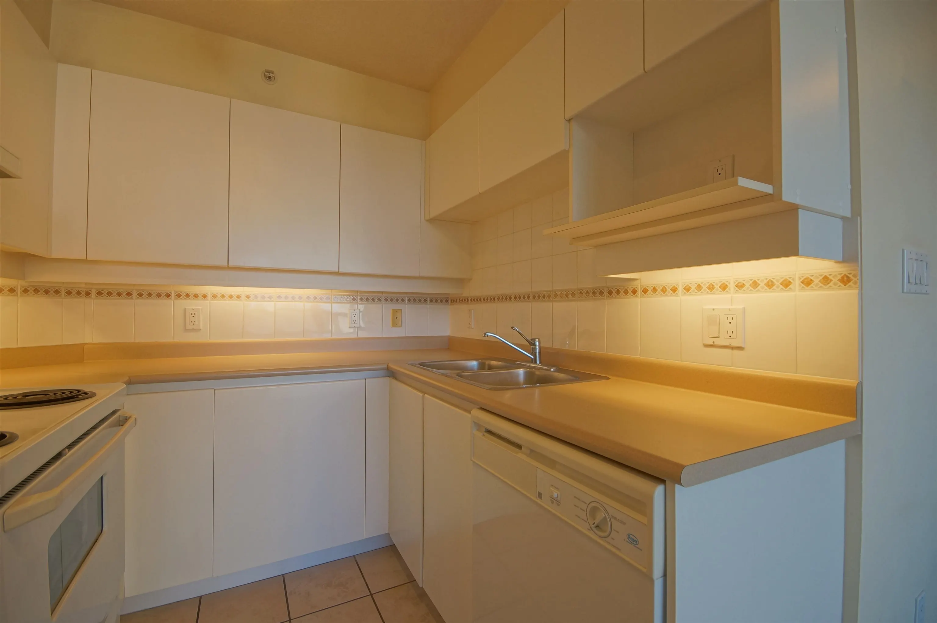 8297 Saba Road #806