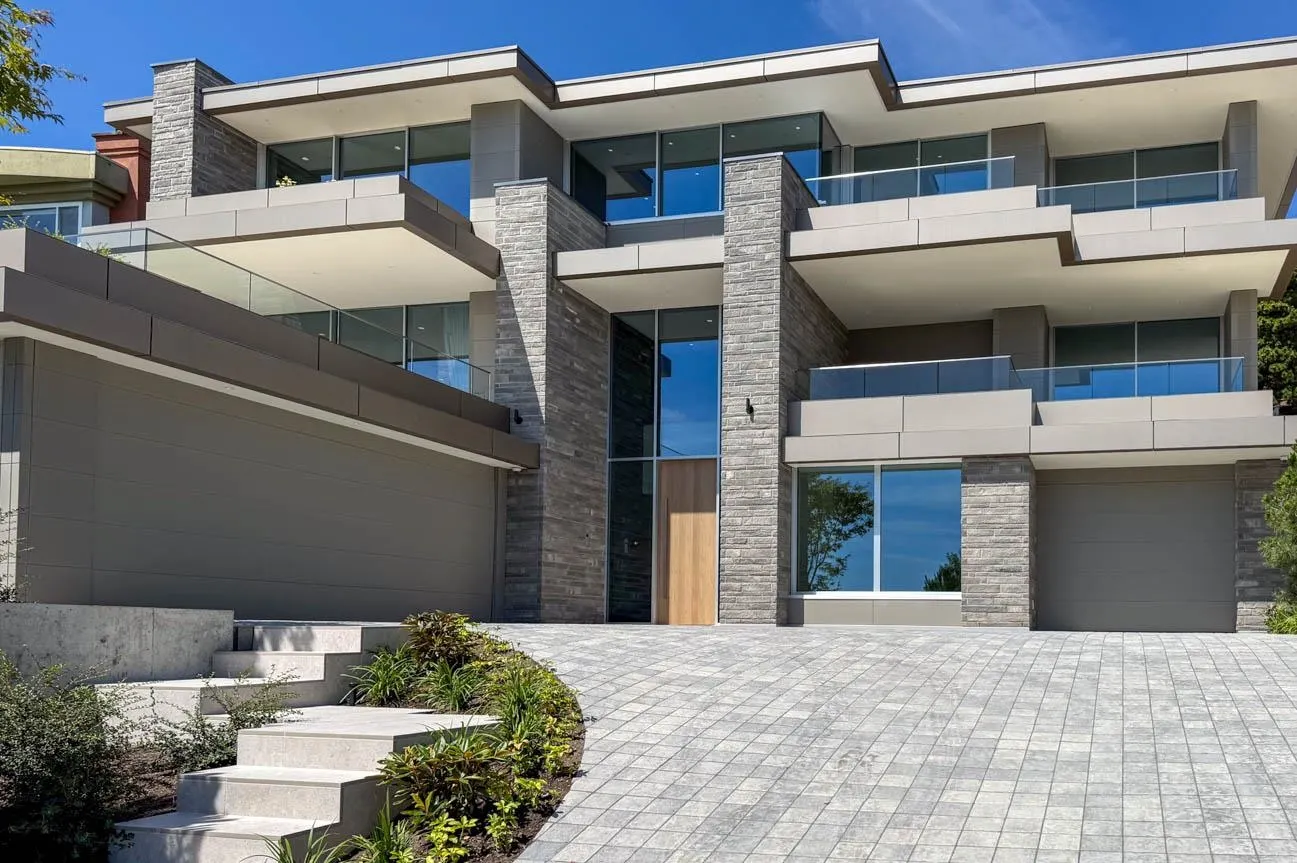 2390 Westhill Drive