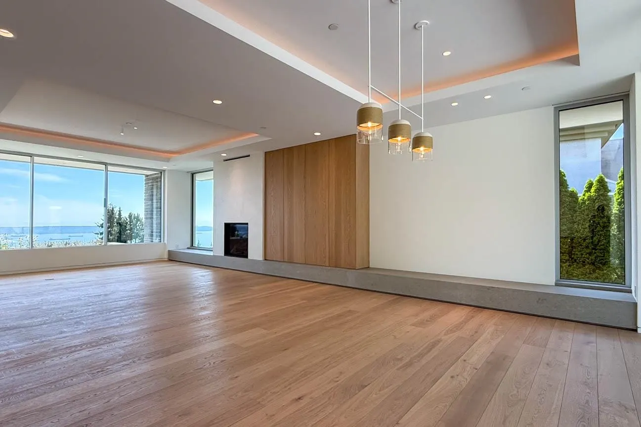 2390 Westhill Drive