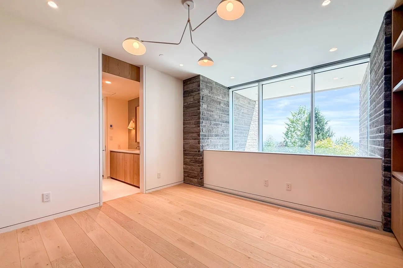 2390 Westhill Drive