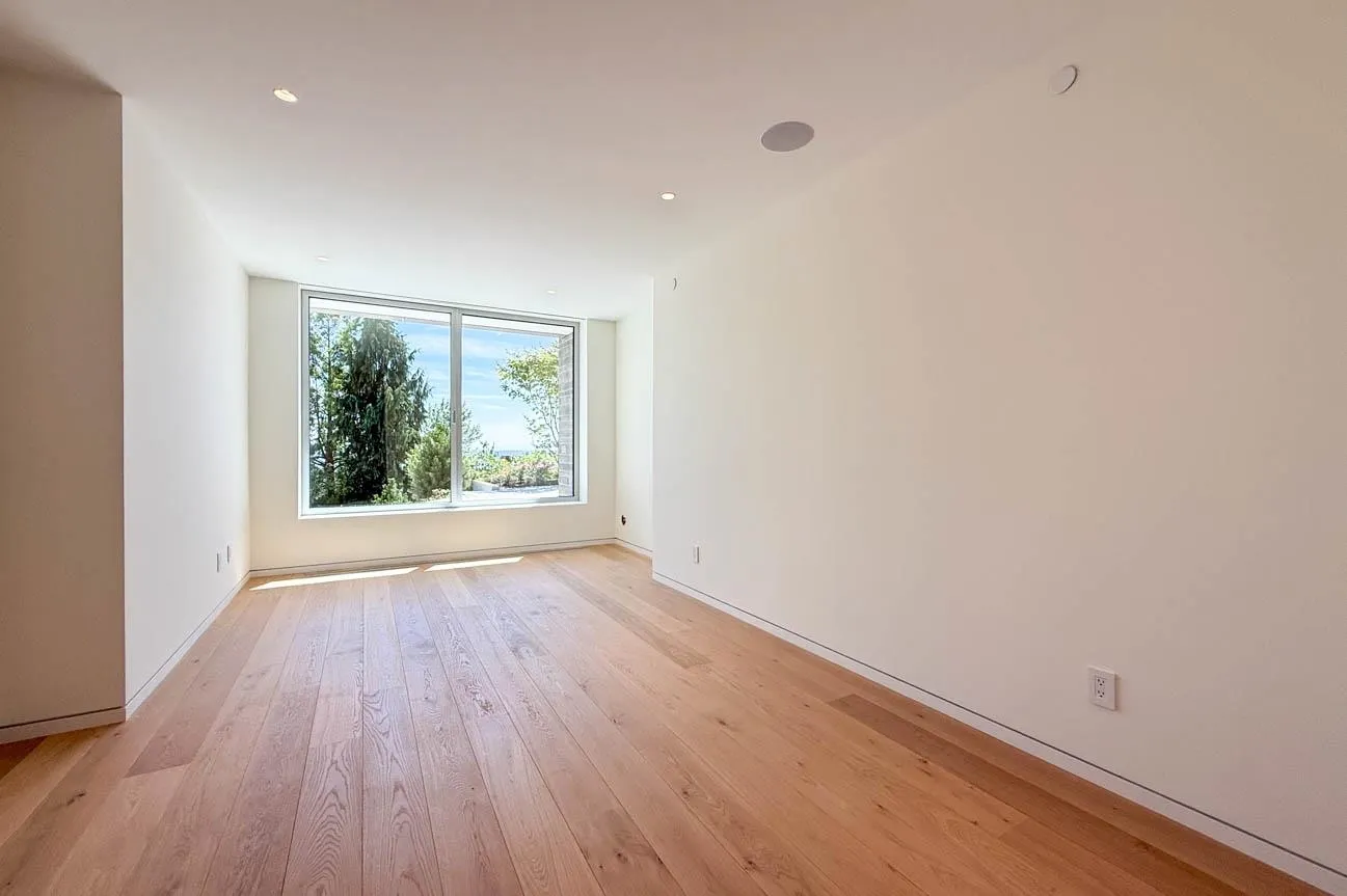 2390 Westhill Drive