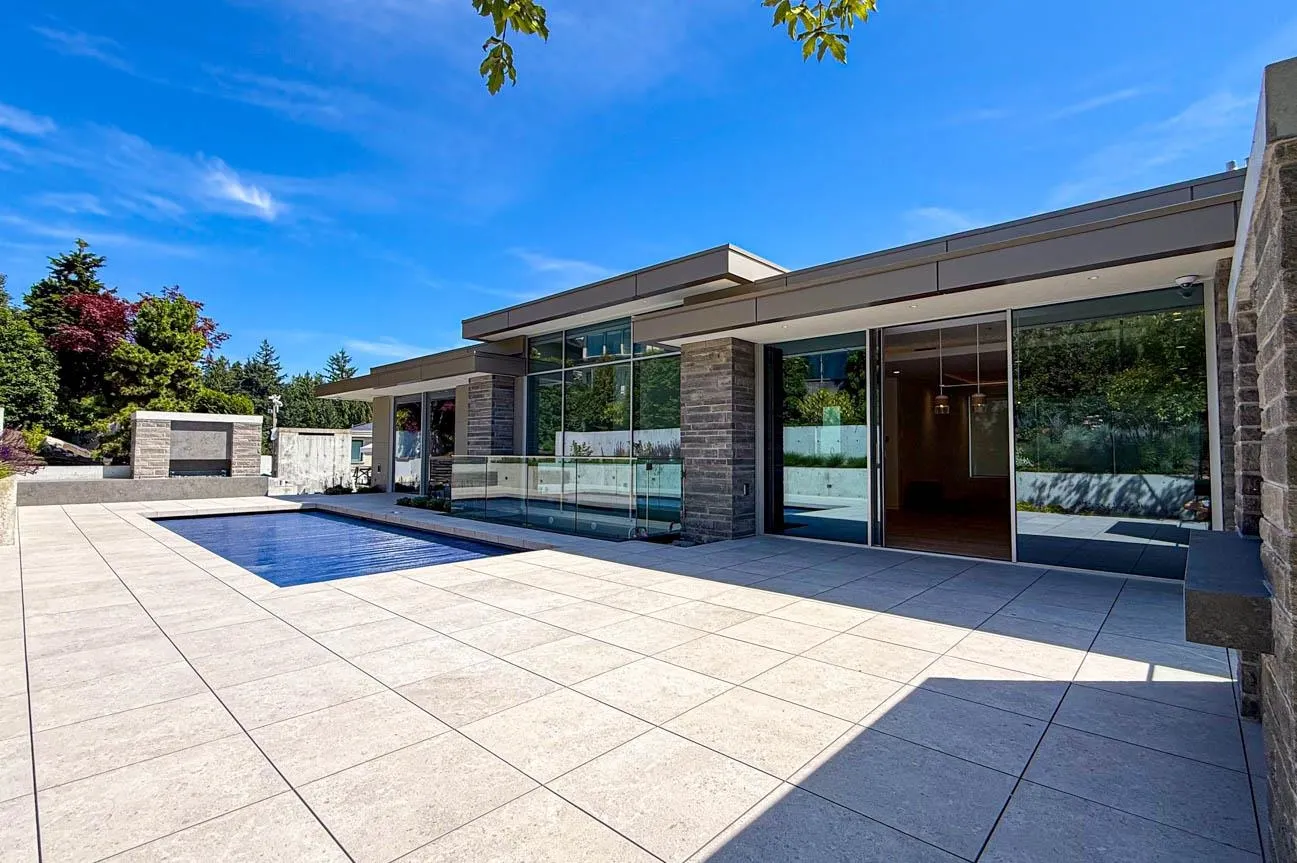 2390 Westhill Drive