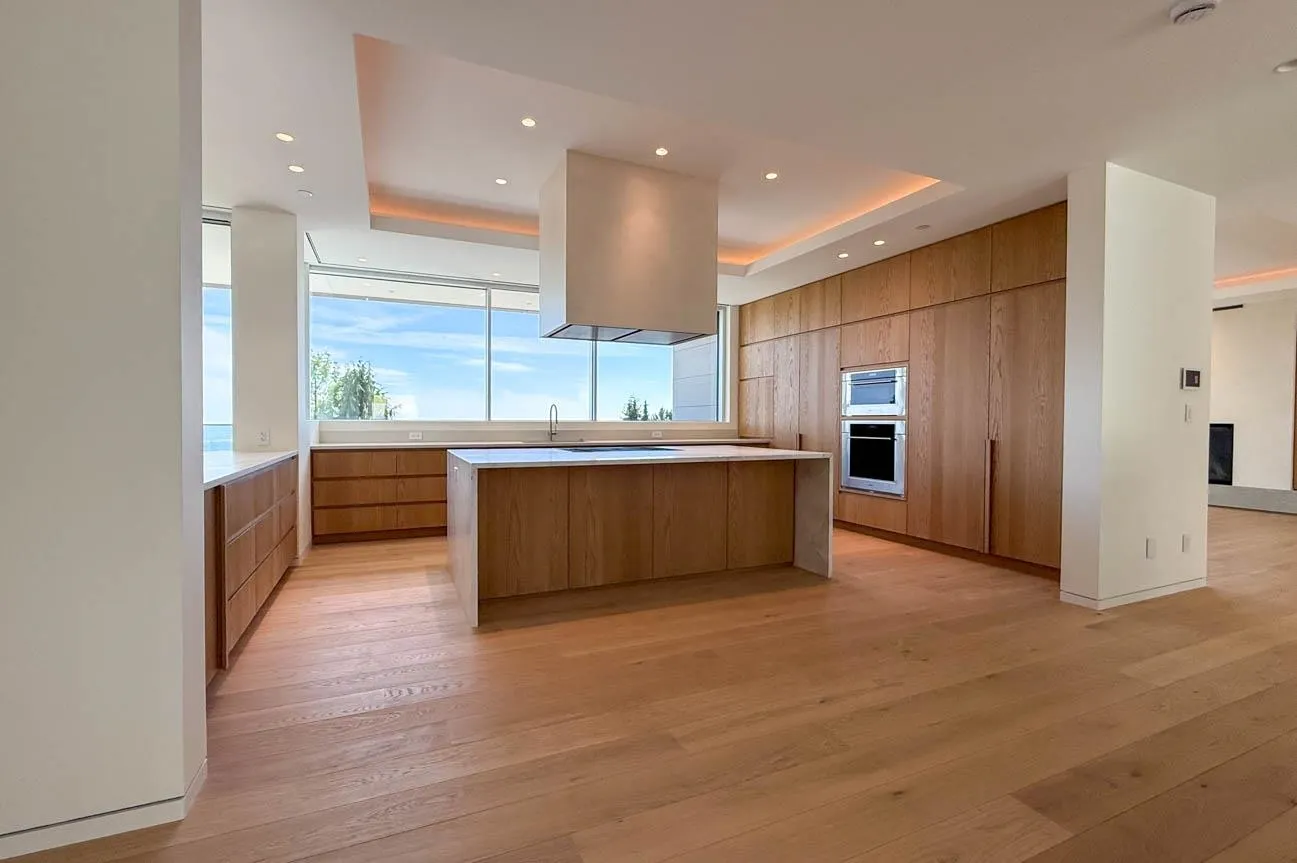 2390 Westhill Drive