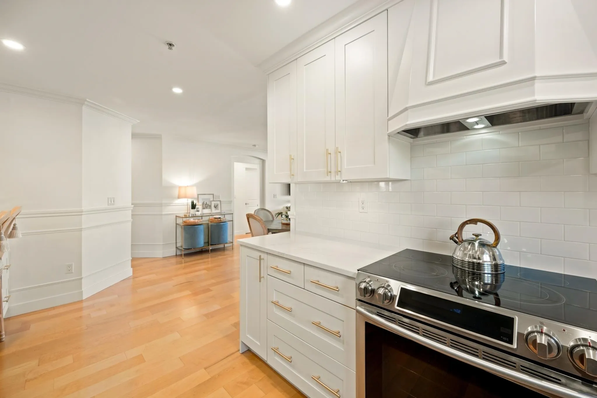 15621 Marine Drive #203