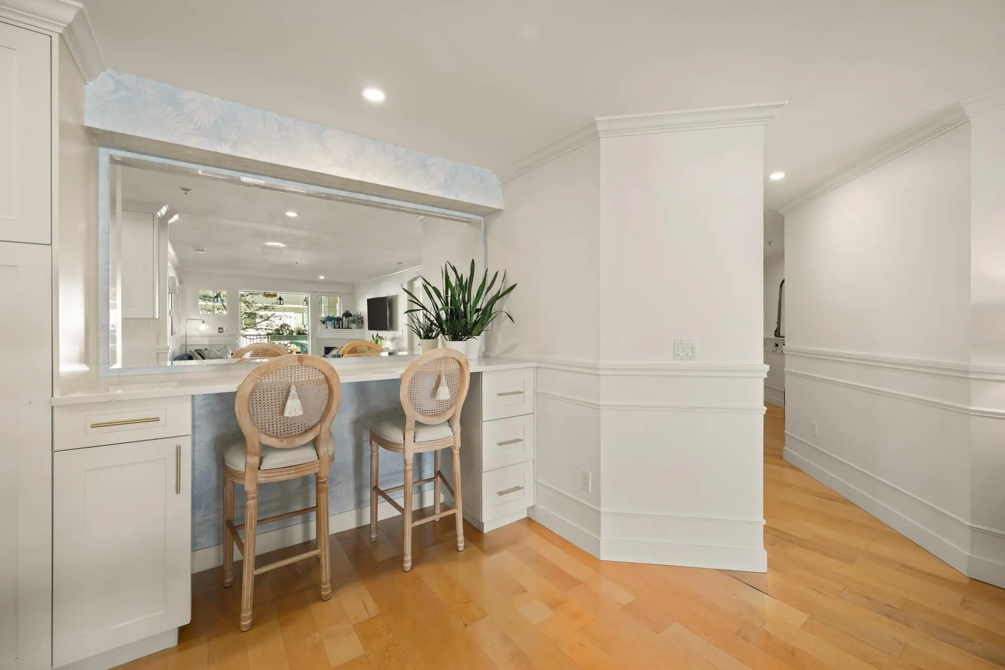 15621 Marine Drive #203