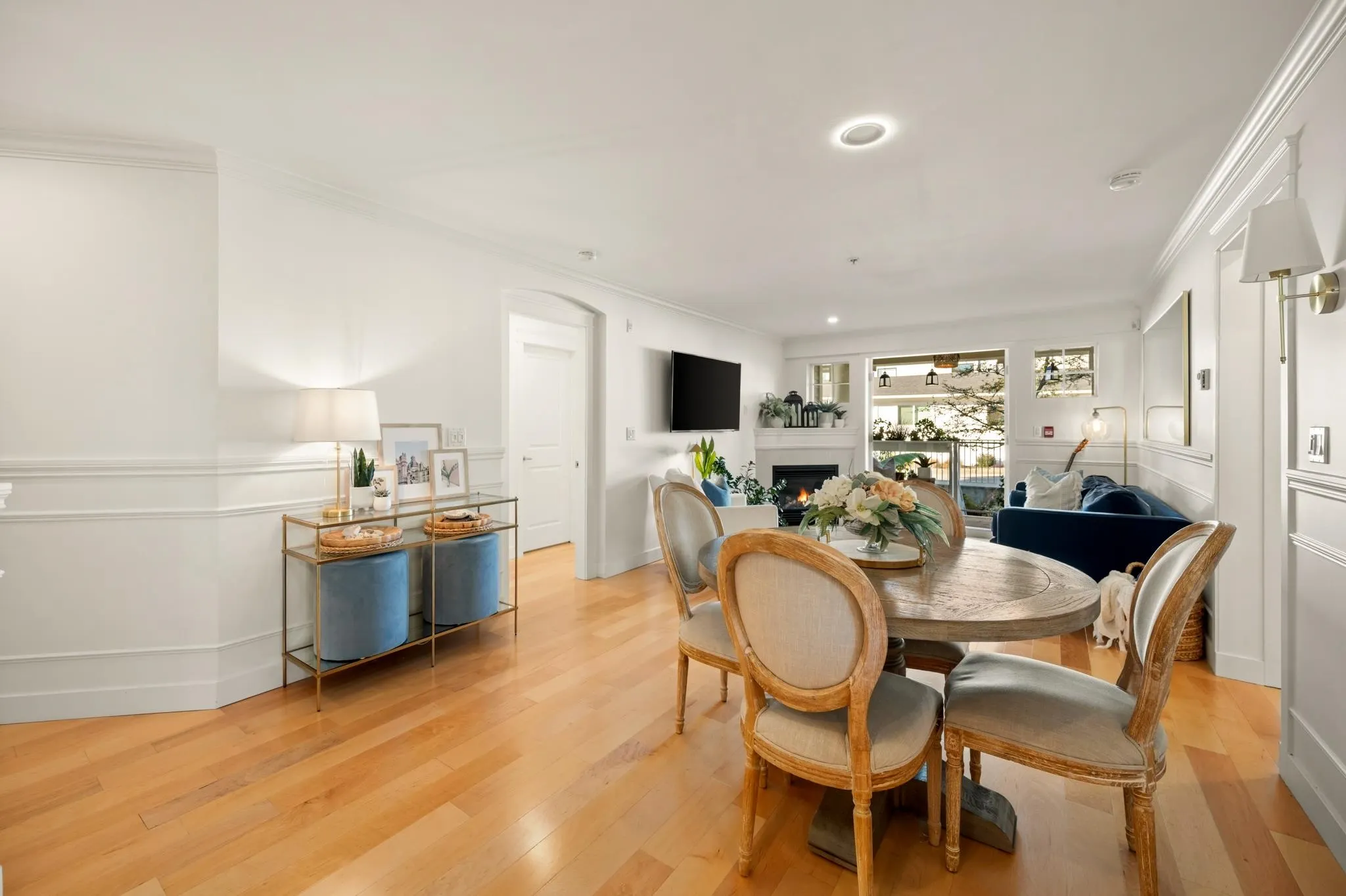 15621 Marine Drive #203