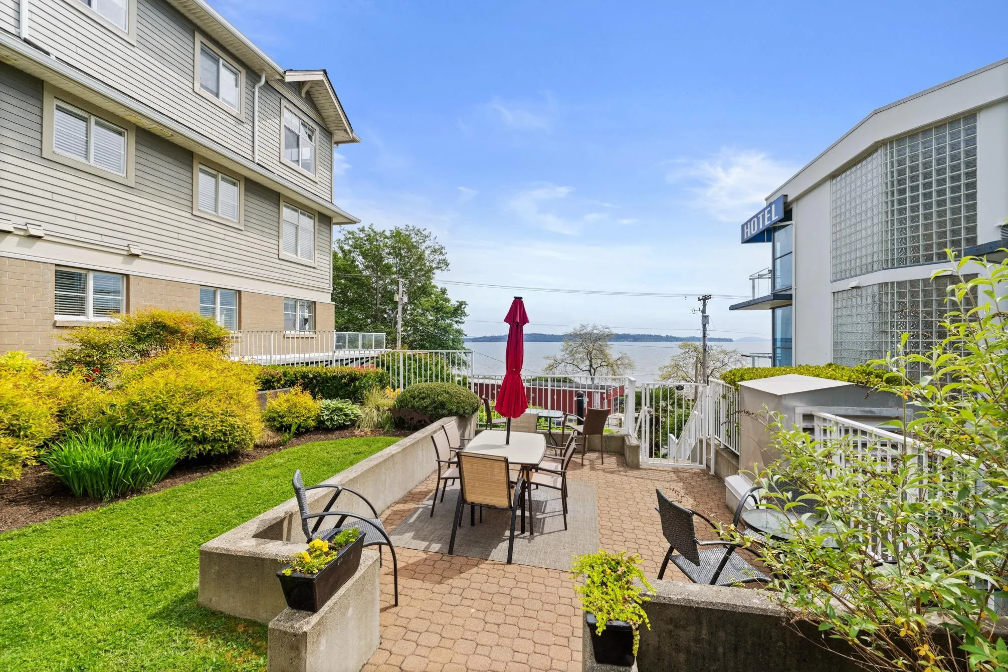 15621 Marine Drive #203