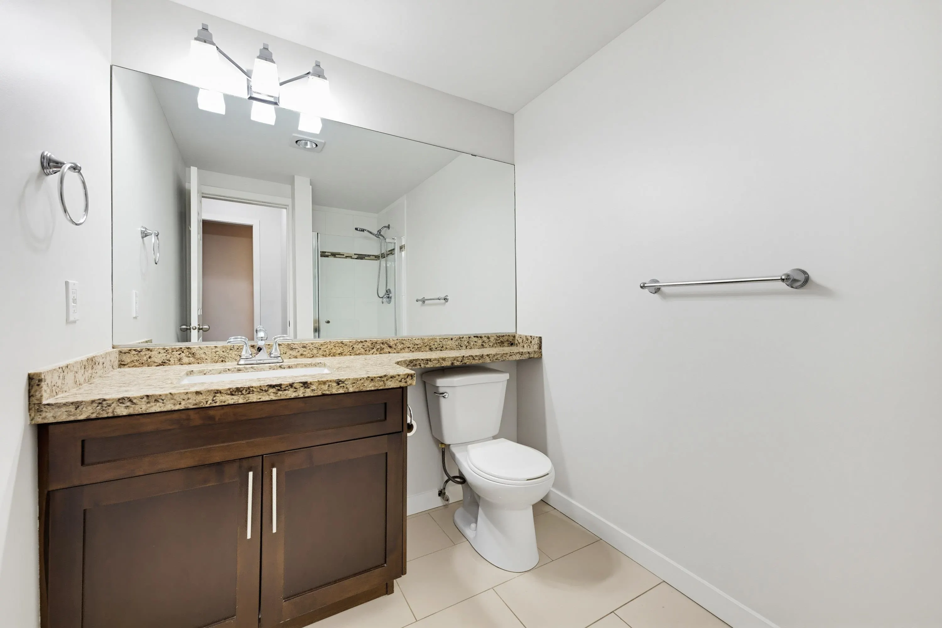 15300 17 Avenue #206