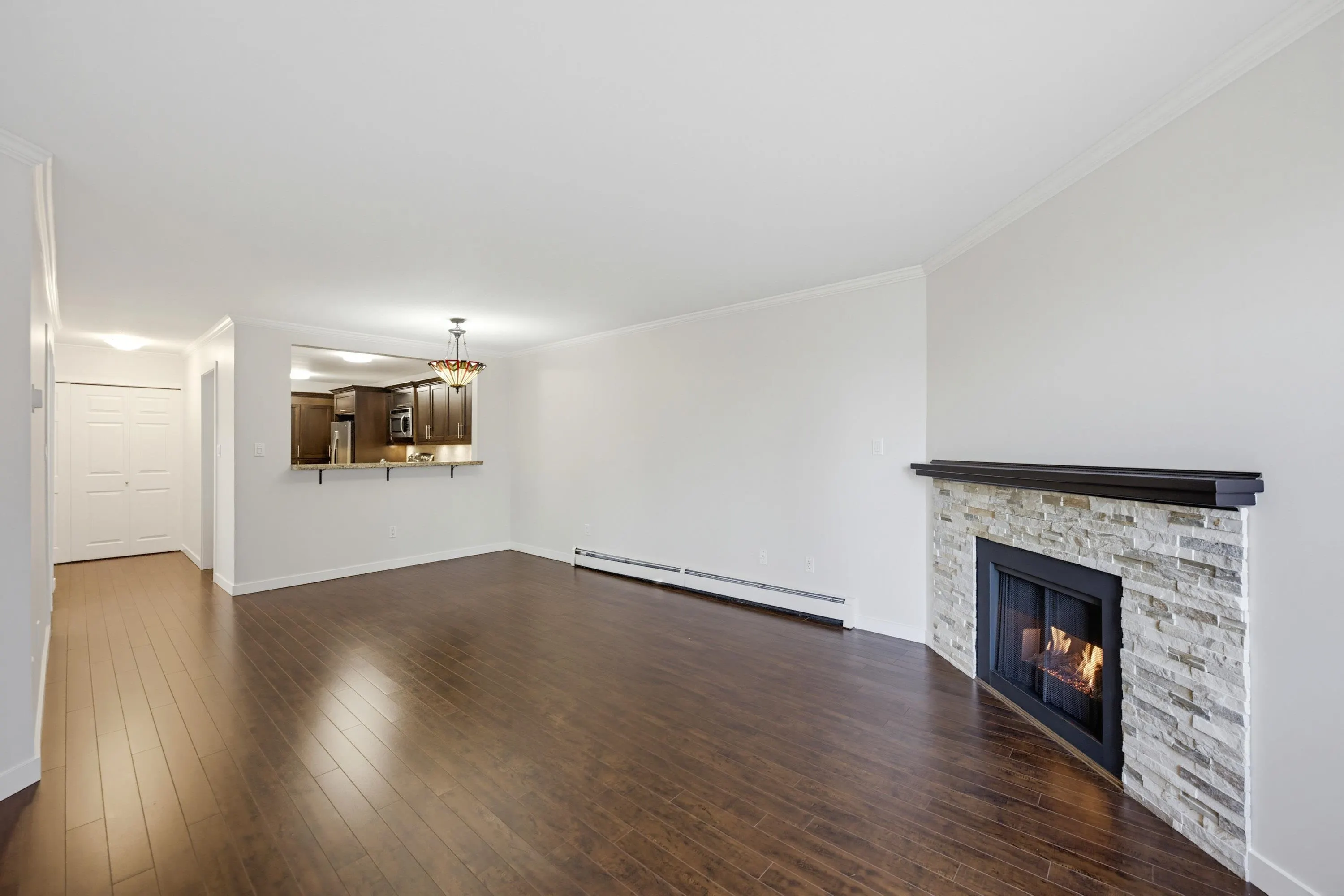 15300 17 Avenue #206