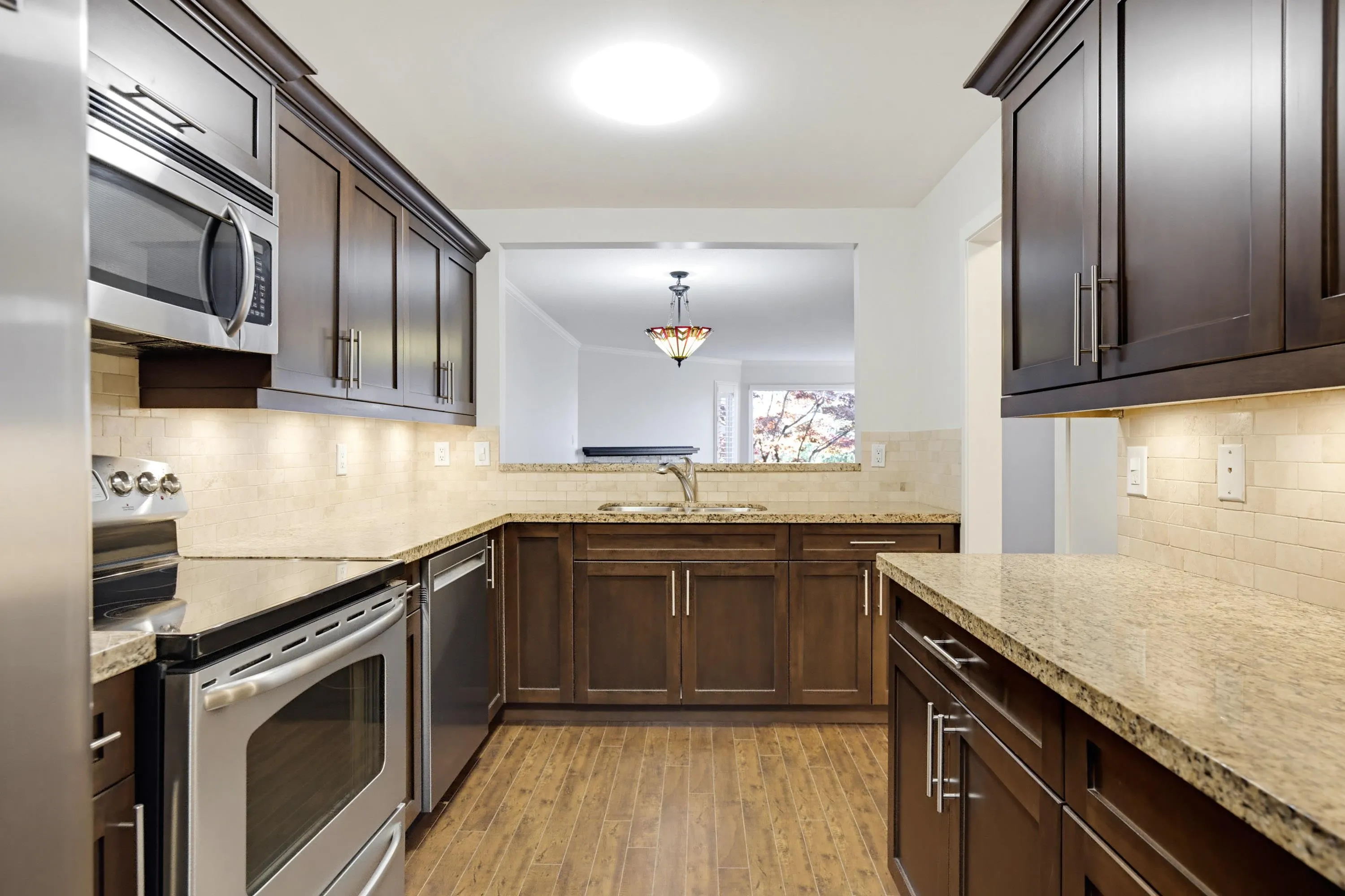 15300 17 Avenue #206