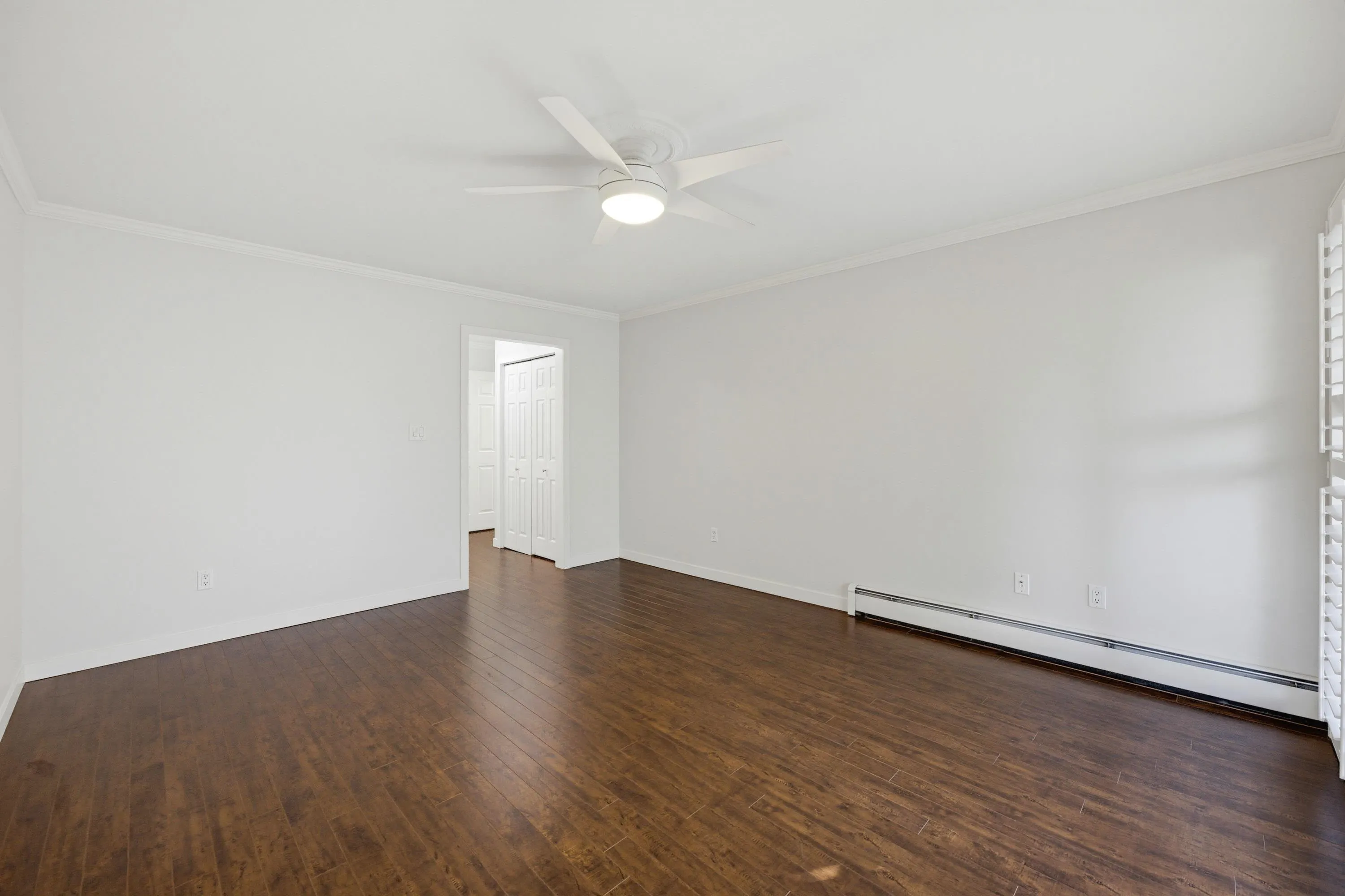 15300 17 Avenue #206