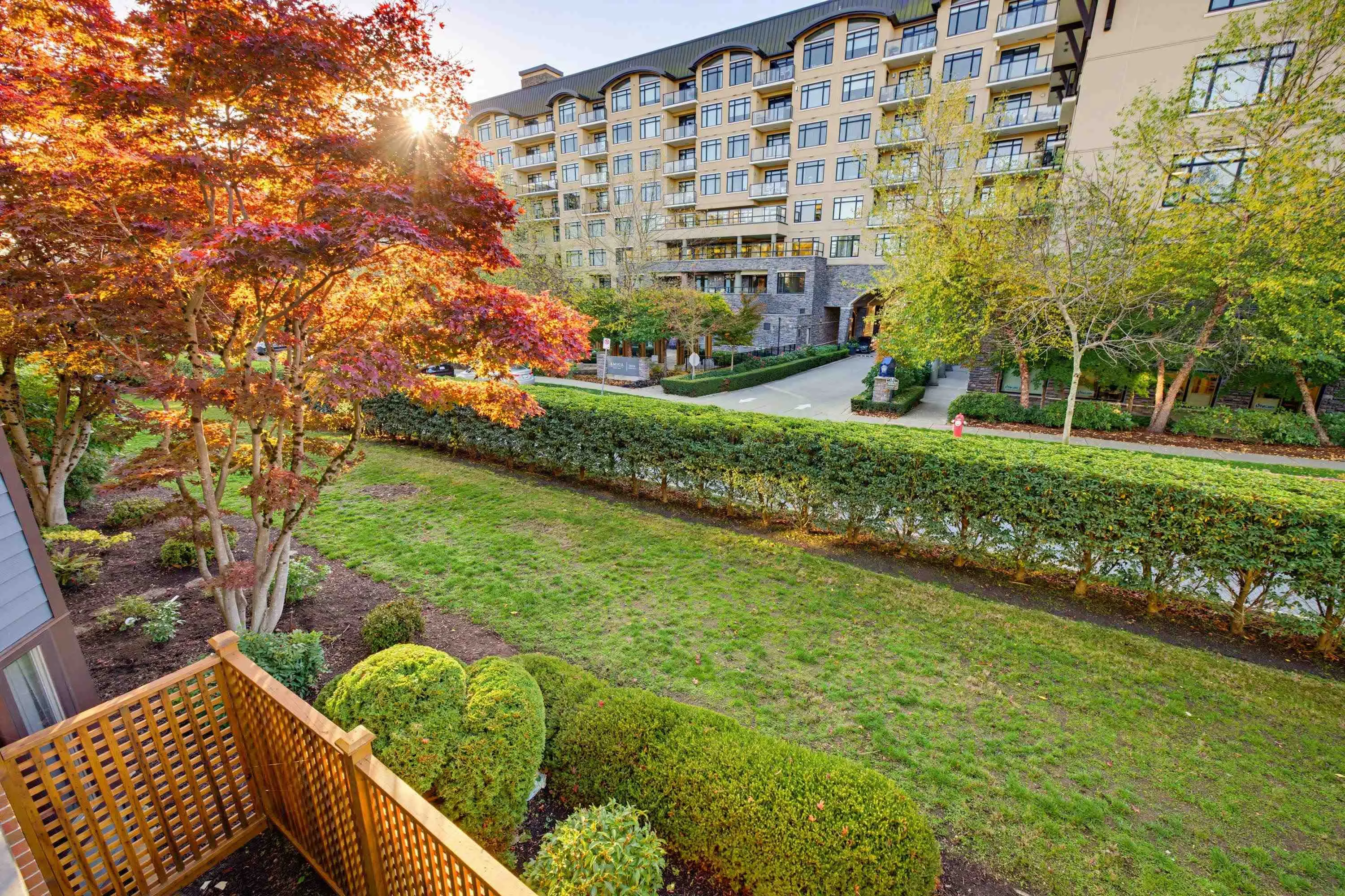 15300 17 Avenue #206