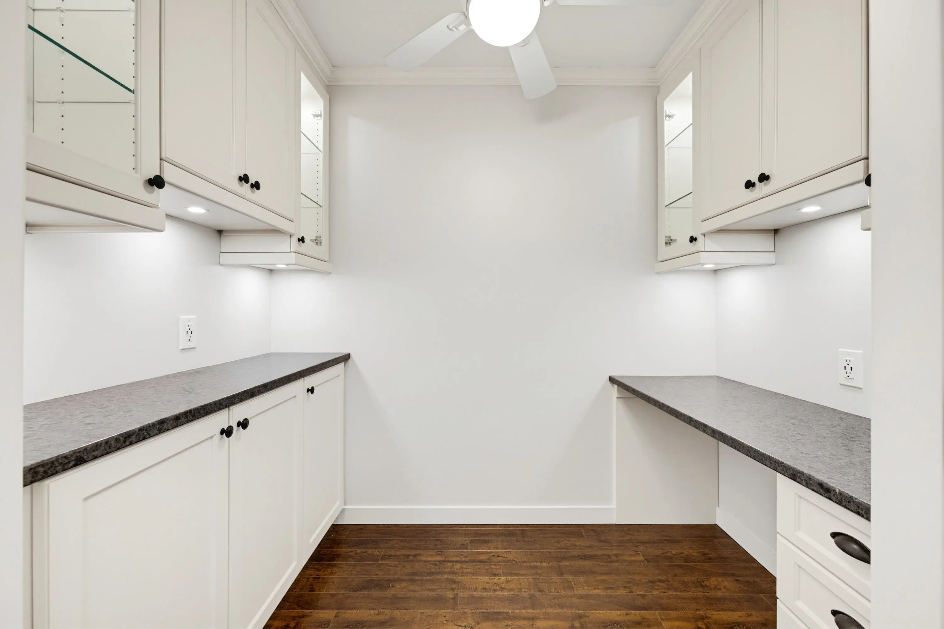 15300 17 Avenue #206