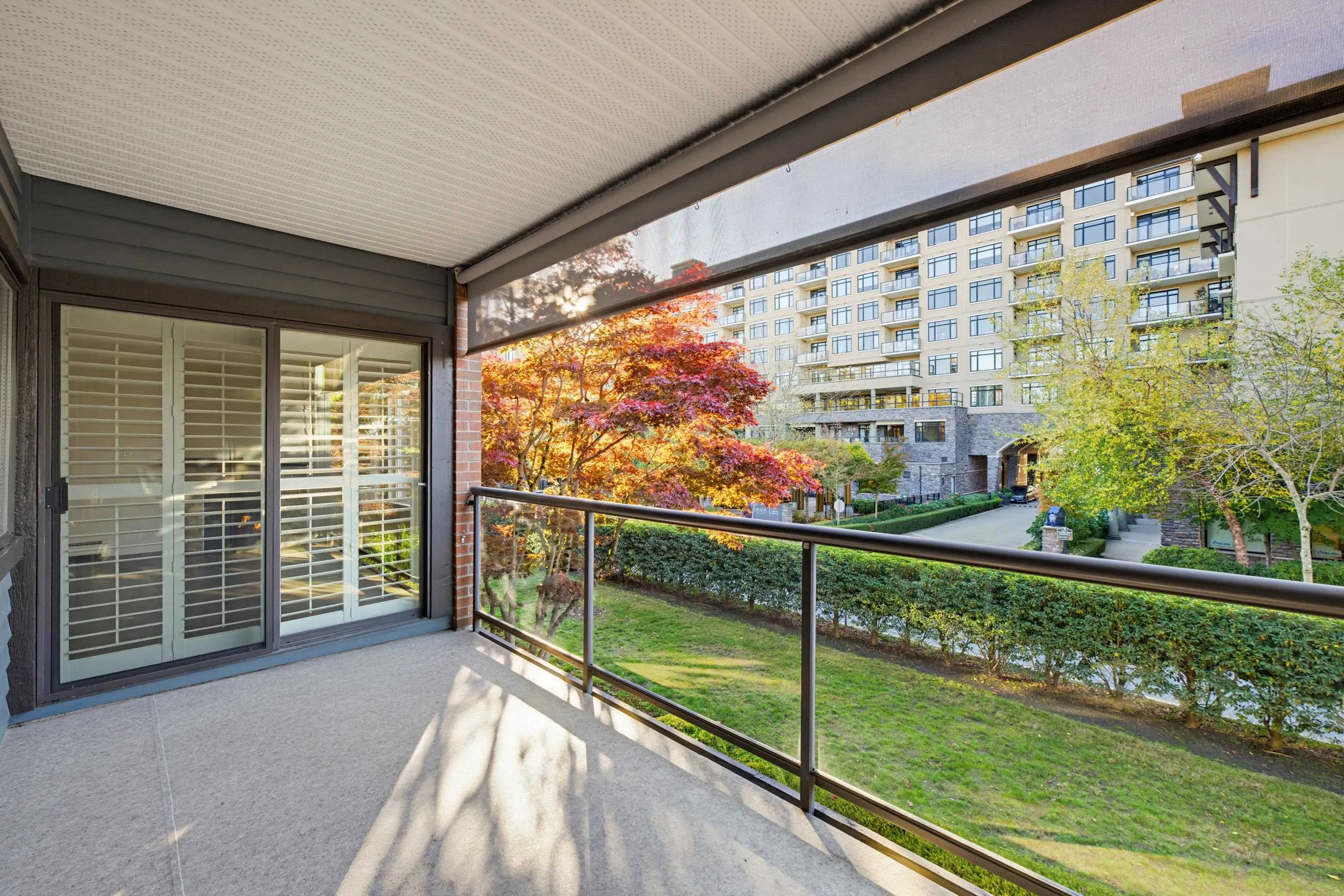 15300 17 Avenue #206