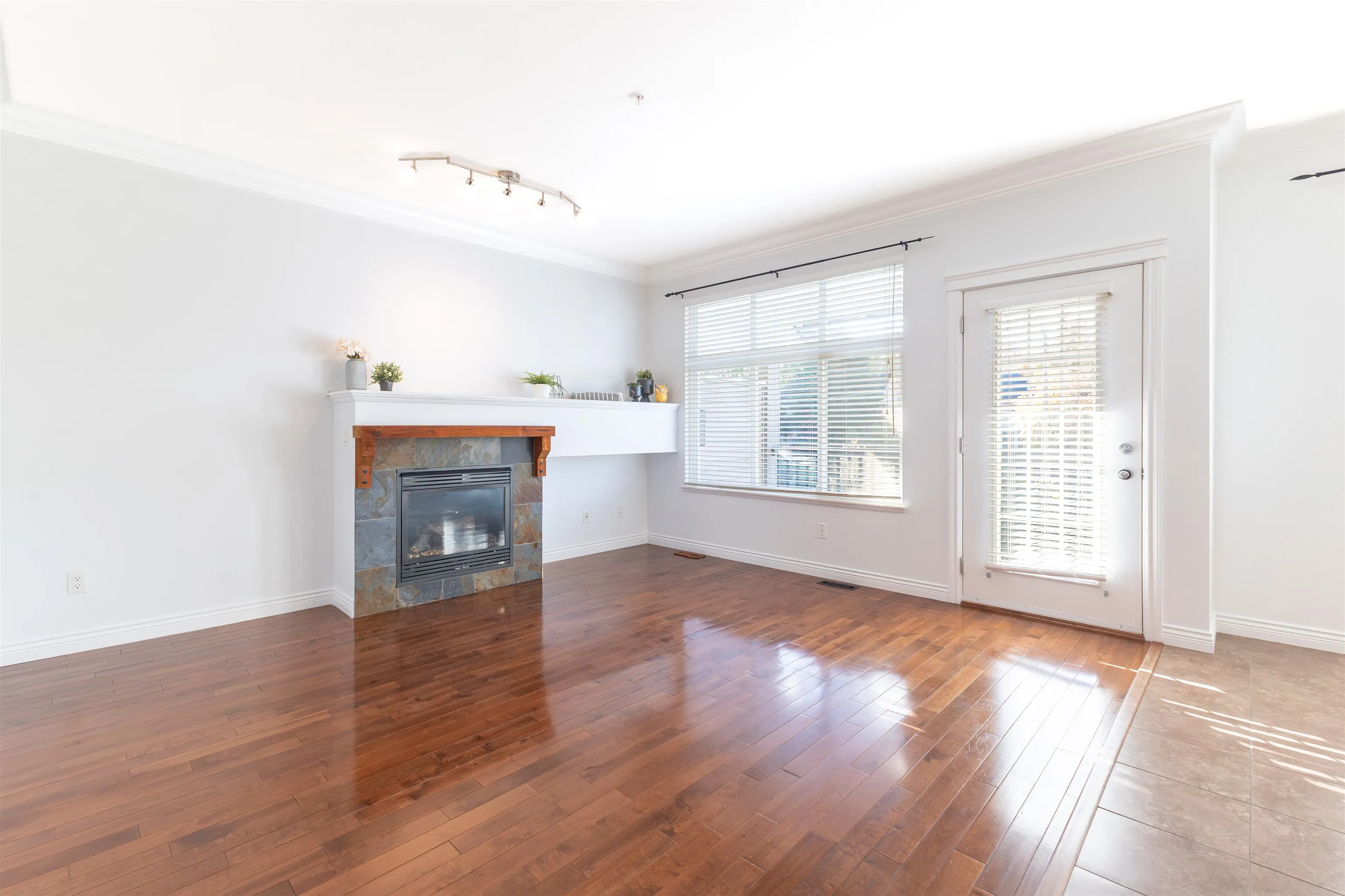 21704 96 Avenue #36