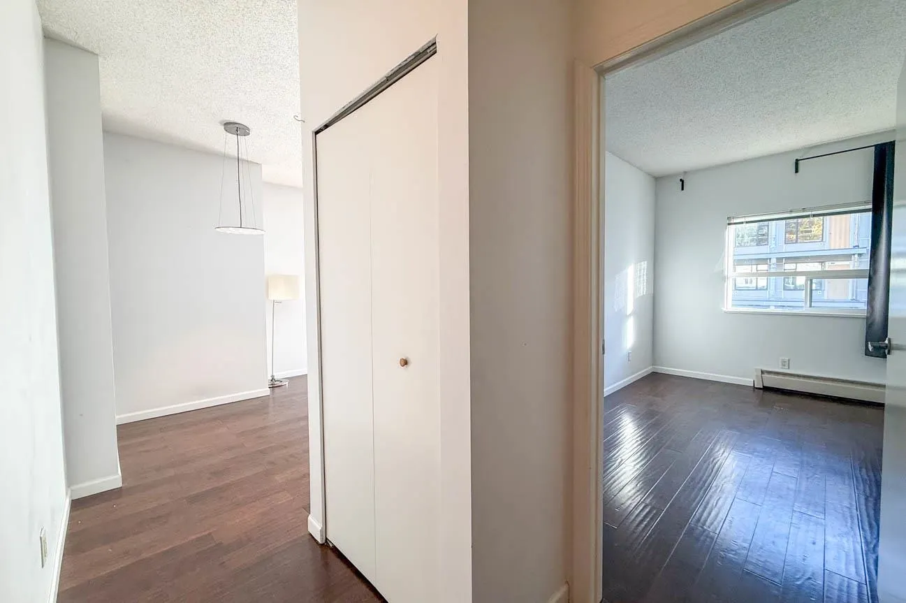 827 W 16th #304